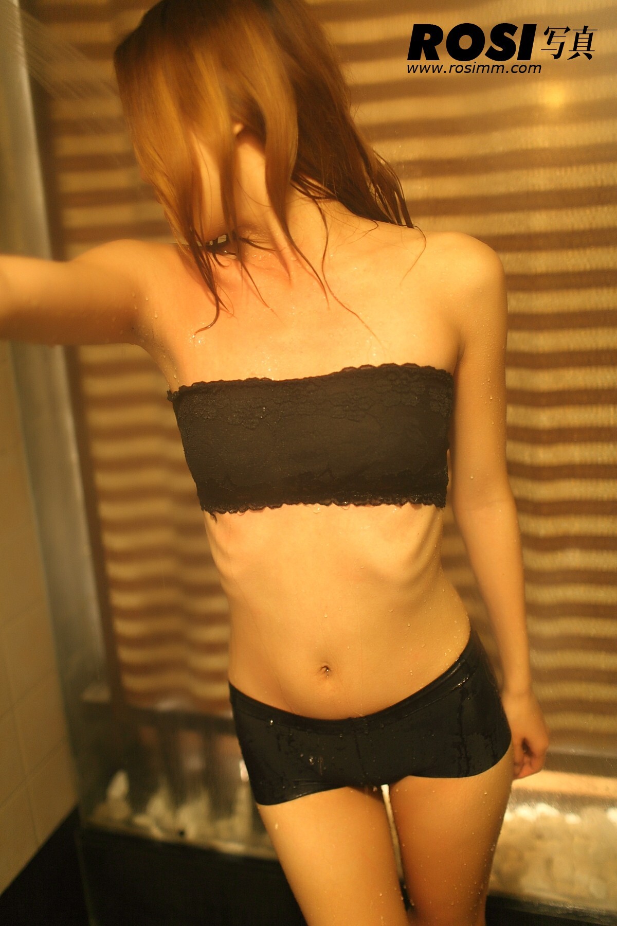 [ROSI] No.287 匿名寫真　国产美女丝袜诱惑写真图片