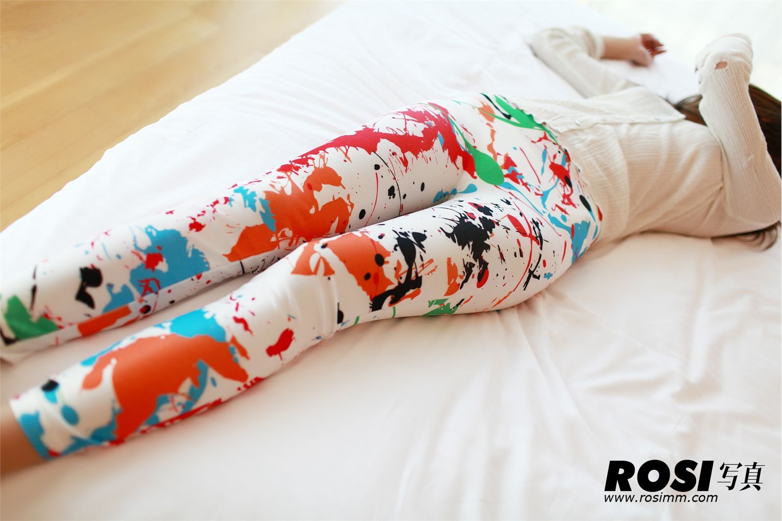 rosimm-No.301　超级诱惑国产MM美少女丝袜写真