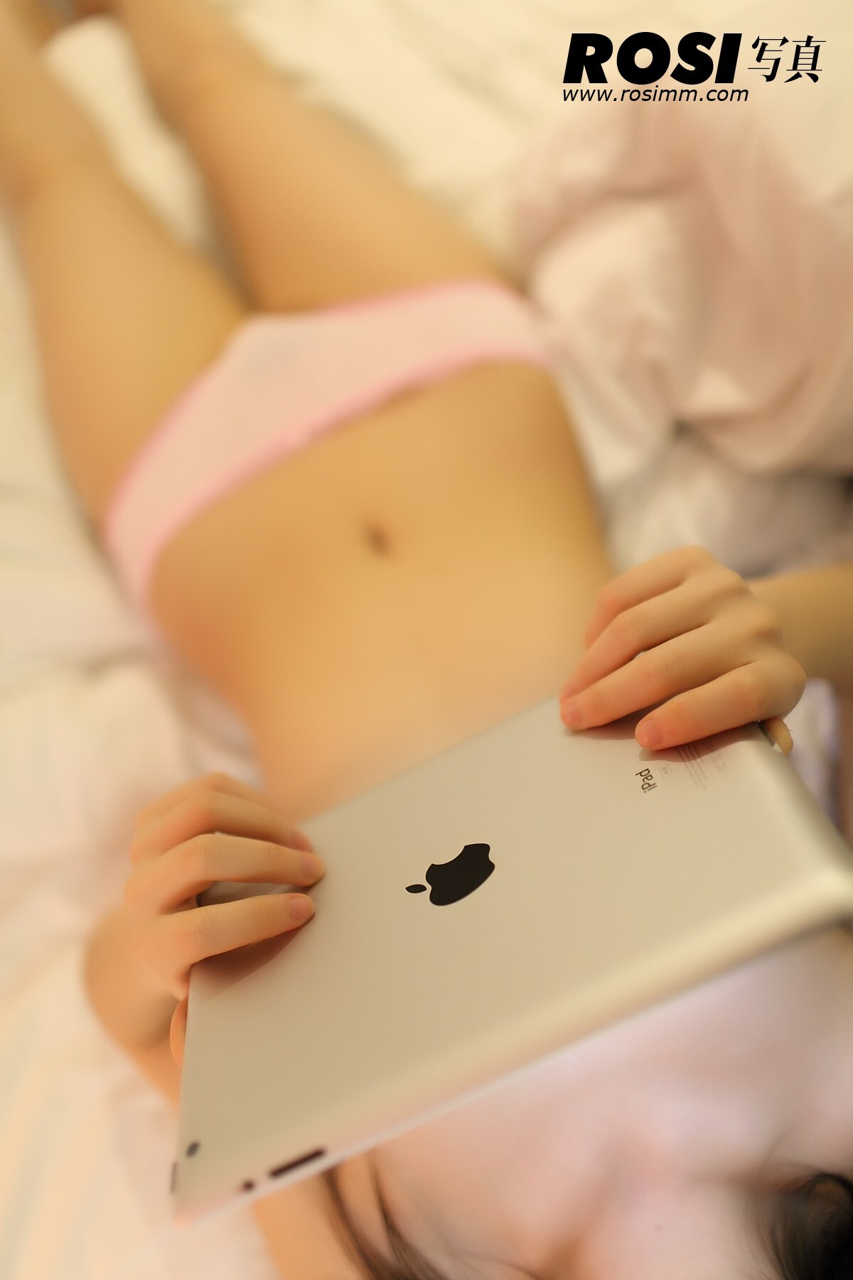 [ROSI] No.357 匿名寫真 成都性感丝袜美女