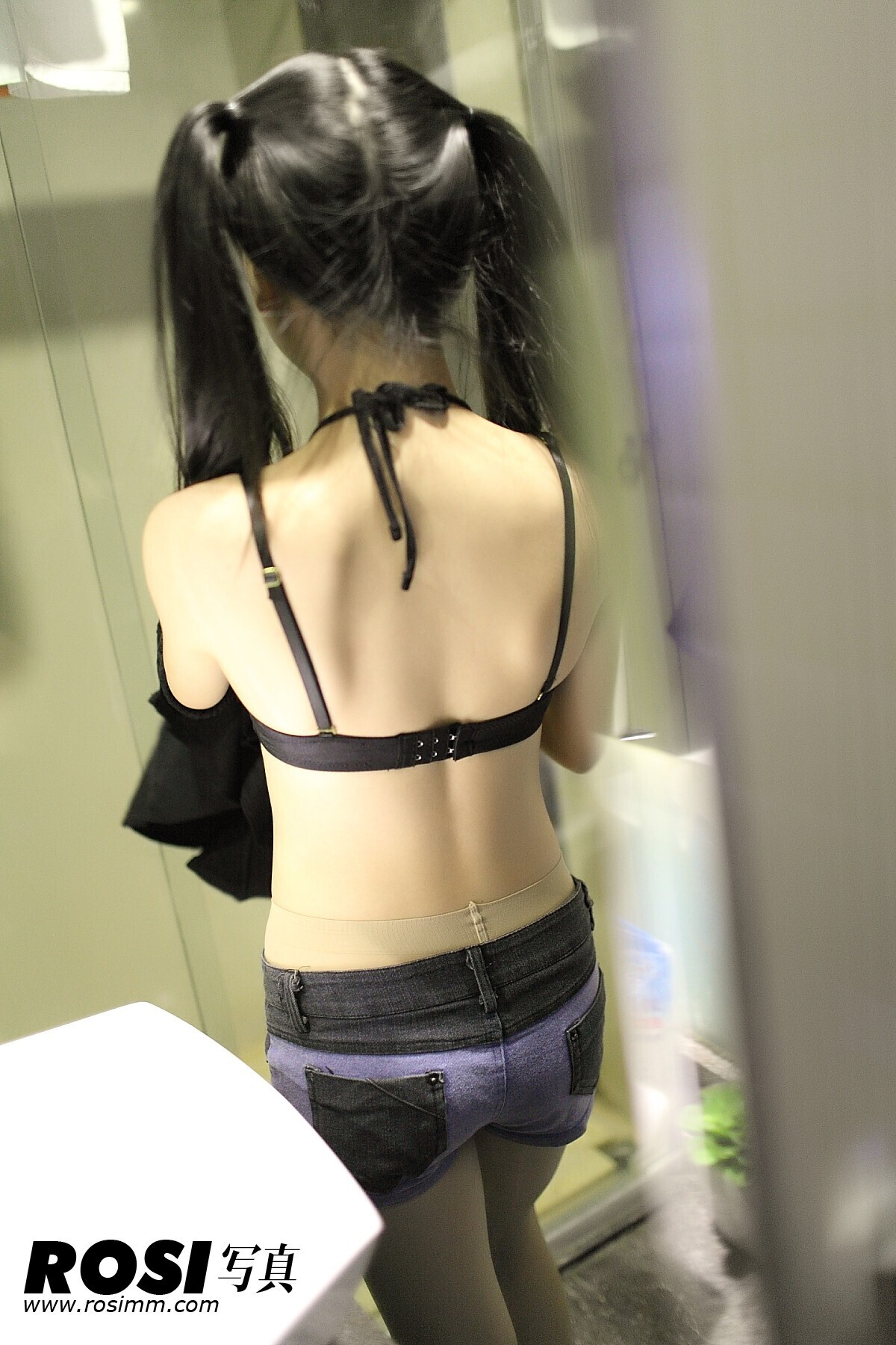 [ROSI]No.445 匿名写真 四川成都性感丝袜美女