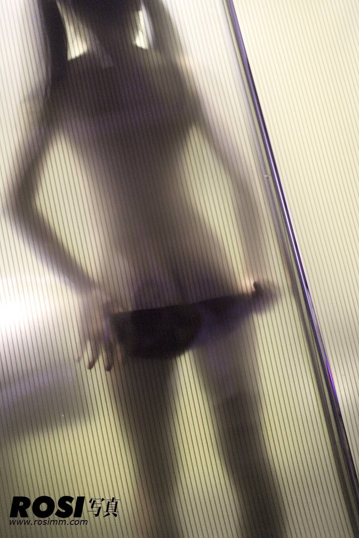 [ROSI]No.445 匿名写真 四川成都性感丝袜美女