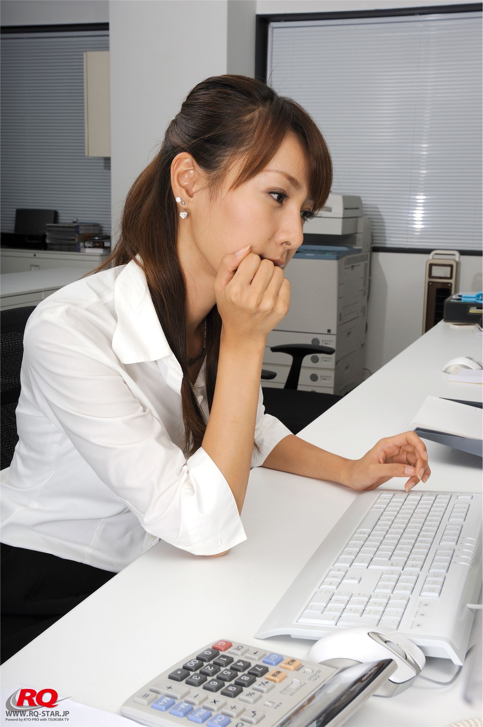 中川知映 RQ-STAR  NO.00062 Tomoe Nakagawa 办公室诱惑