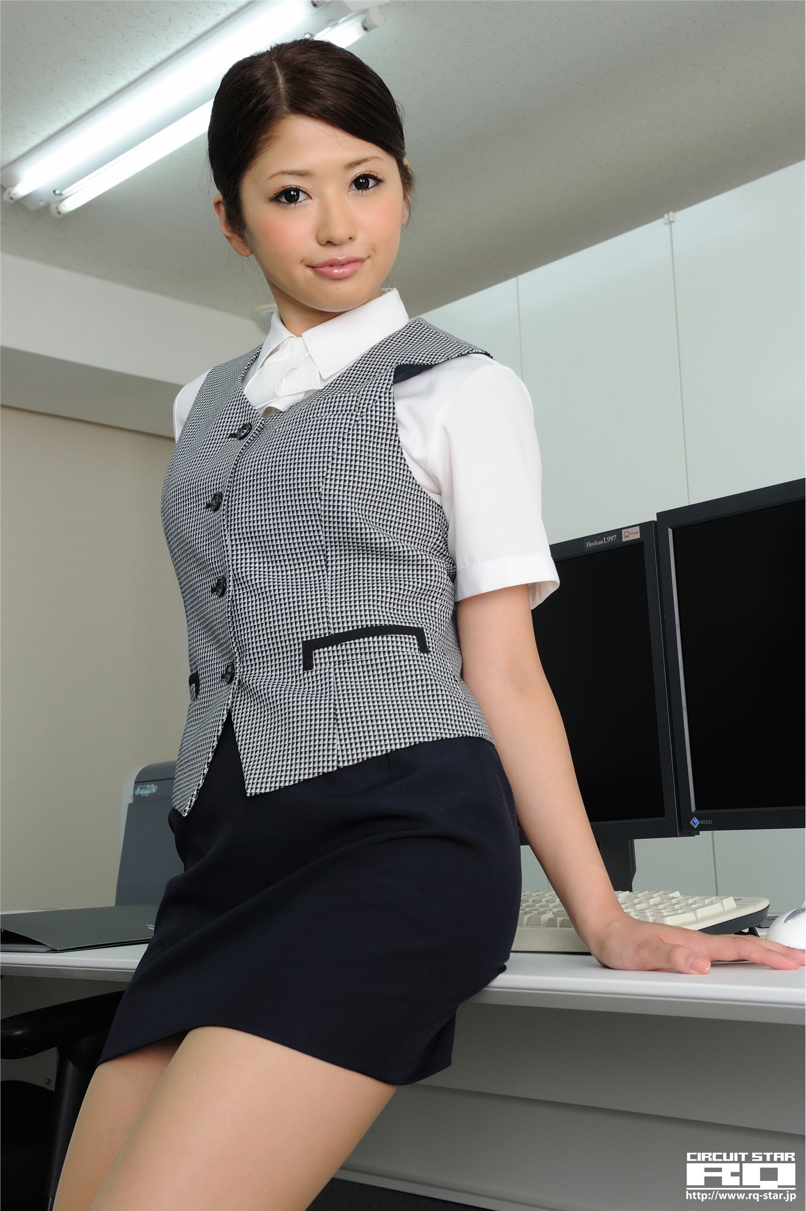 能勢ひとみ [RQ-Star][08-22]NO.00530 本制服美女唯美套图