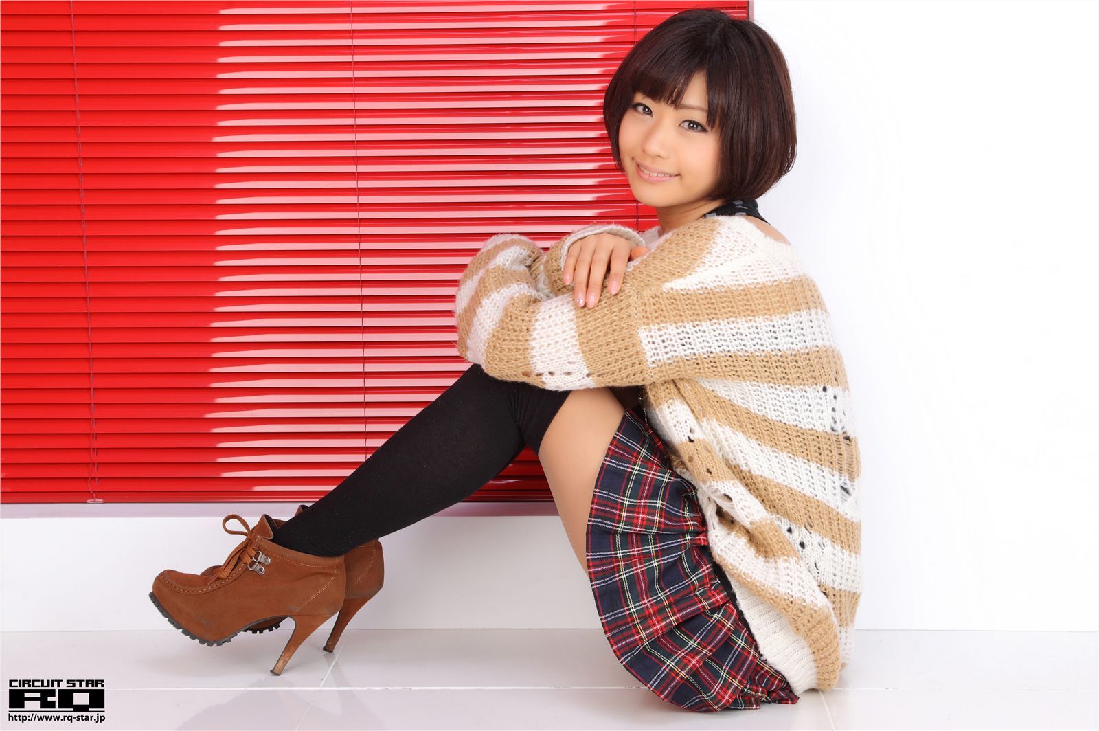 安枝瞳 [RQ-Star][02-06]NO.00598　制服丝袜美腿美女写真