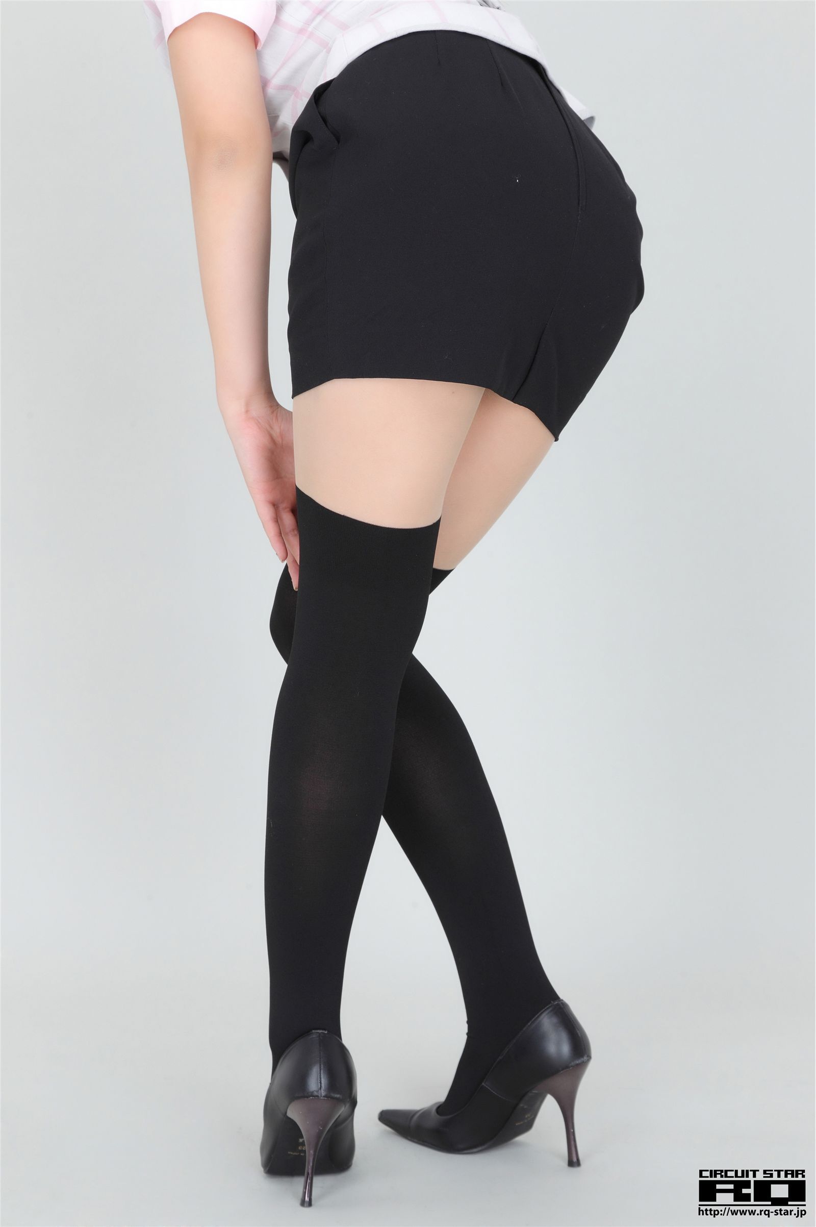 柚崎明日香 日本性感制服高清模特诱惑图片 [RQ-Star]NO.00606