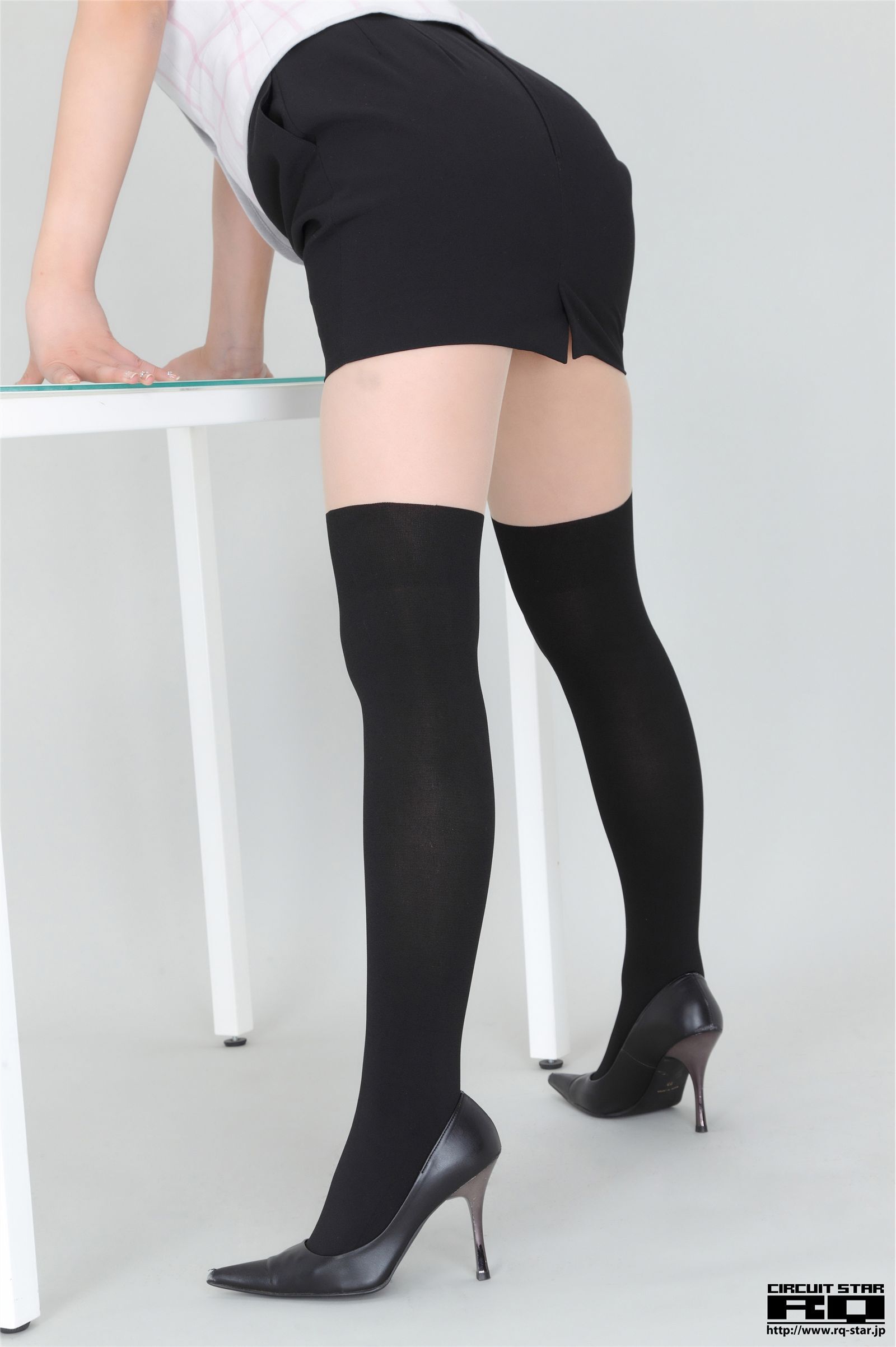 柚崎明日香 日本性感制服高清模特诱惑图片 [RQ-Star]NO.00606