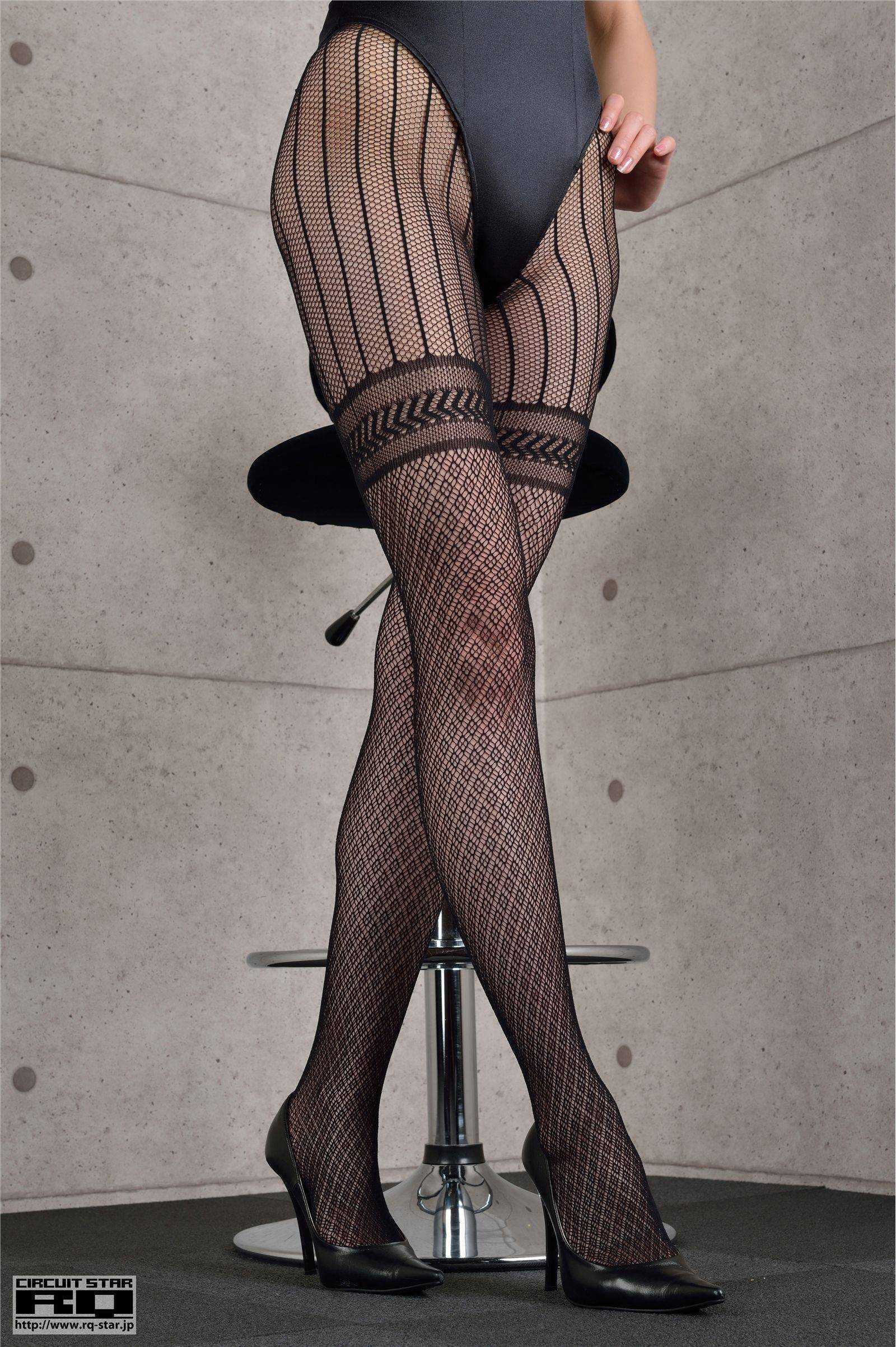 RQ-STAR NO.00668 相沢真美さんフォト　日本性感制服美女