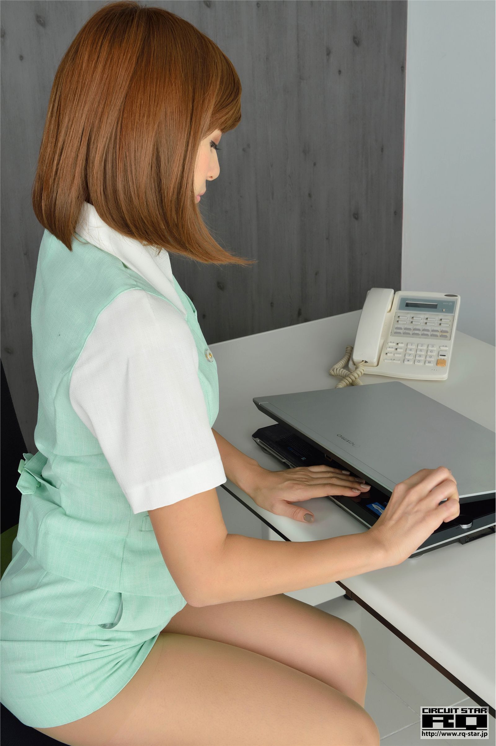 [RQ-Star]NO.00728 柴原麻衣 日本ol高清制服美女套图