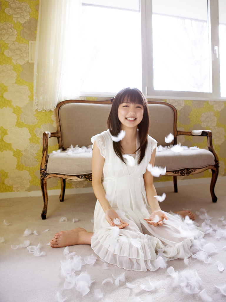 真野恵里菜『MANO-SOUL』 [Sabra.net]