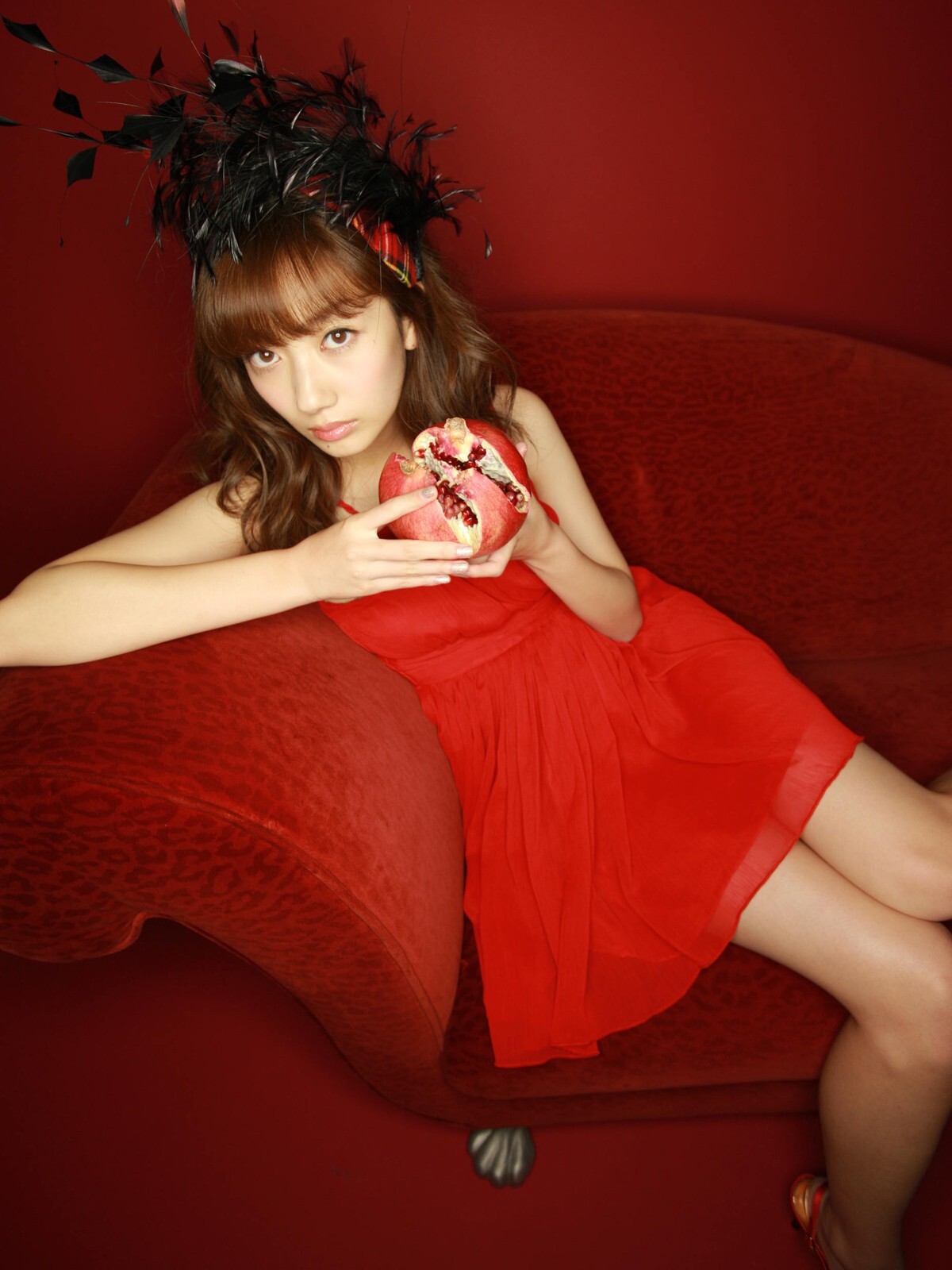 波瑠『NAKED GIRL』超美少女- 波瑠が初グラビアに挑戦 [Sabra.net]