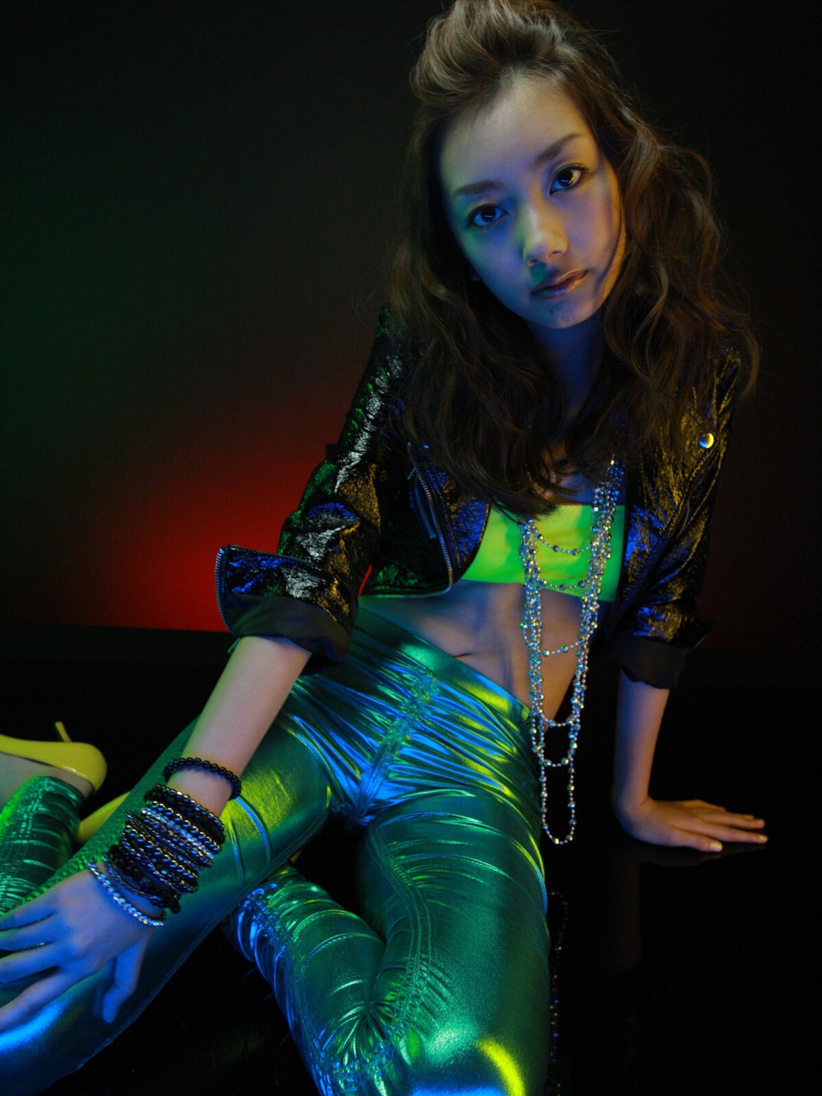 波瑠『NAKED GIRL』超美少女- 波瑠が初グラビアに挑戦 [Sabra.net]