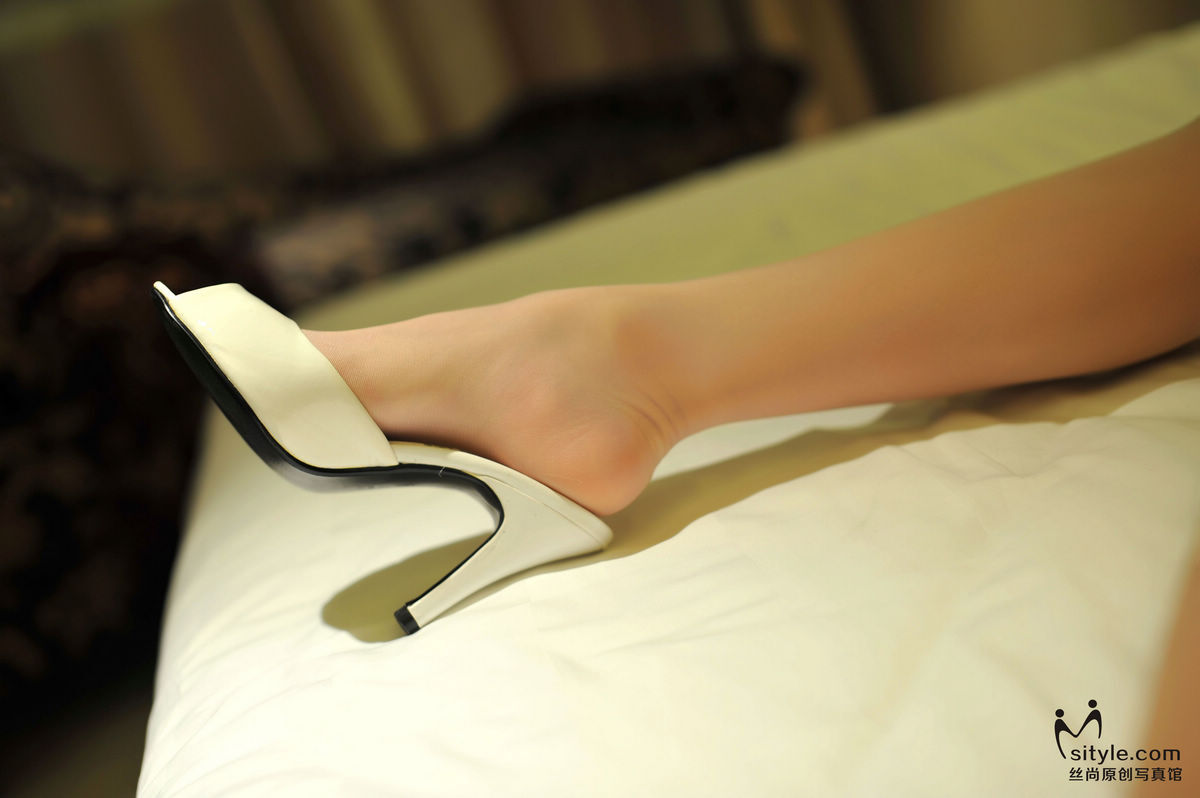 丝尚丝袜唯美美女写真 [Sityle]20120717 NO.032