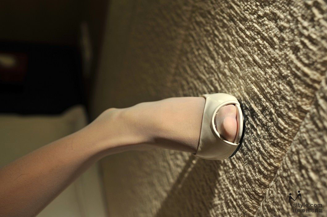 丝尚原创vip福利拍摄花絮丝袜美女写真 VIP-20120523