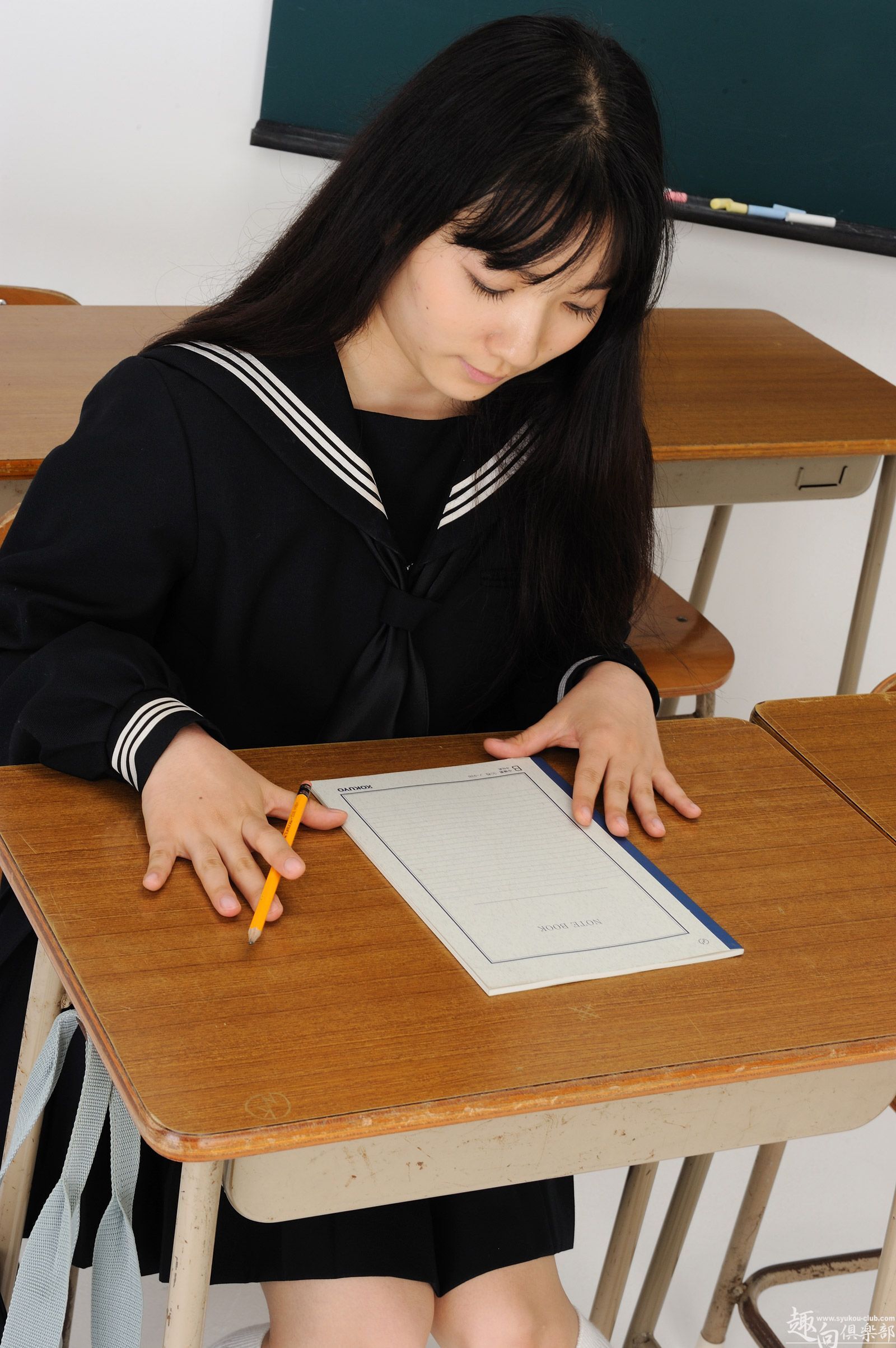 [Syukou-Club] 2012.11.12 制服少女フォト　韩国情色套图