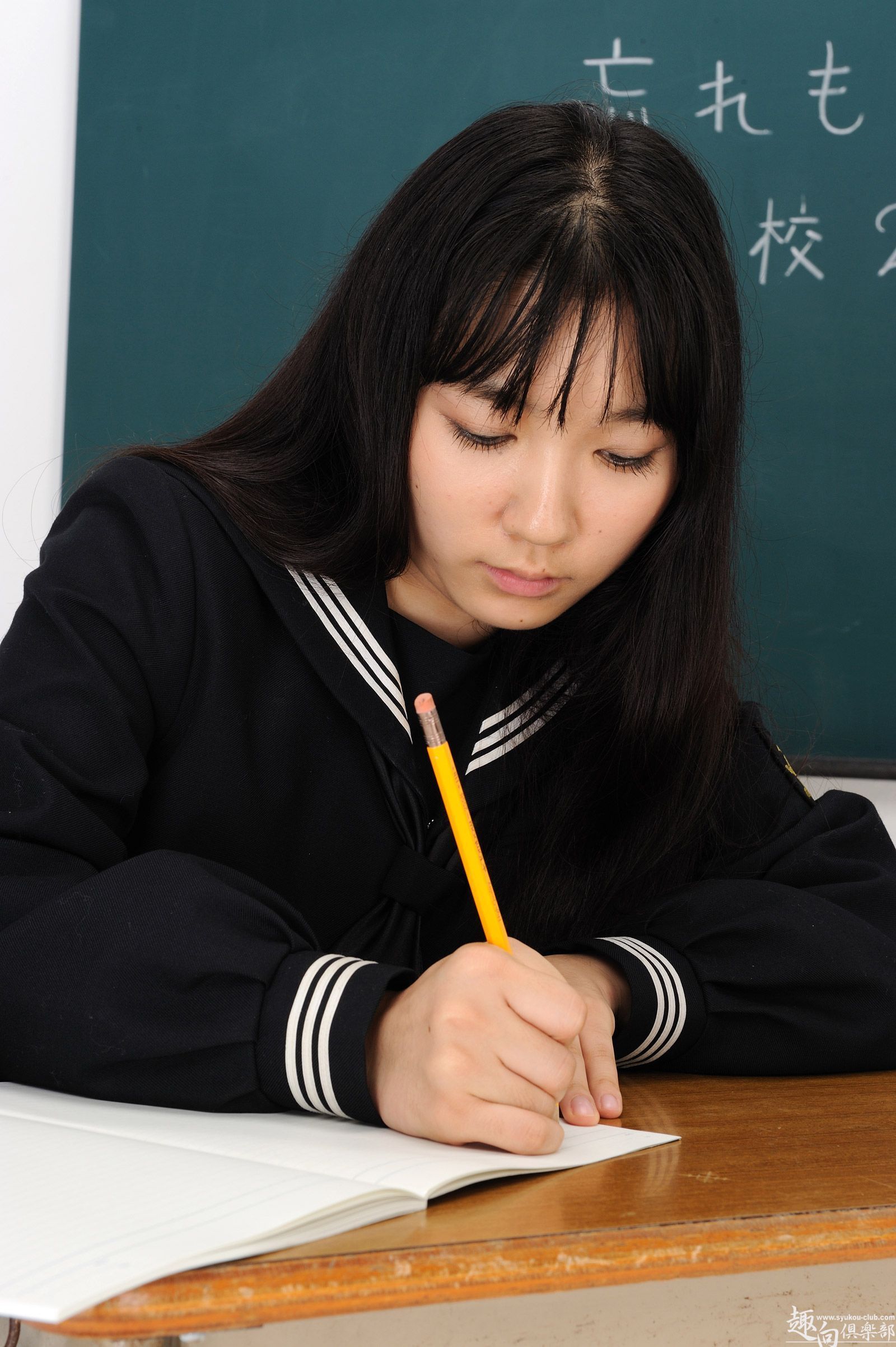 [Syukou-Club] 2012.11.12 制服少女フォト　韩国情色套图