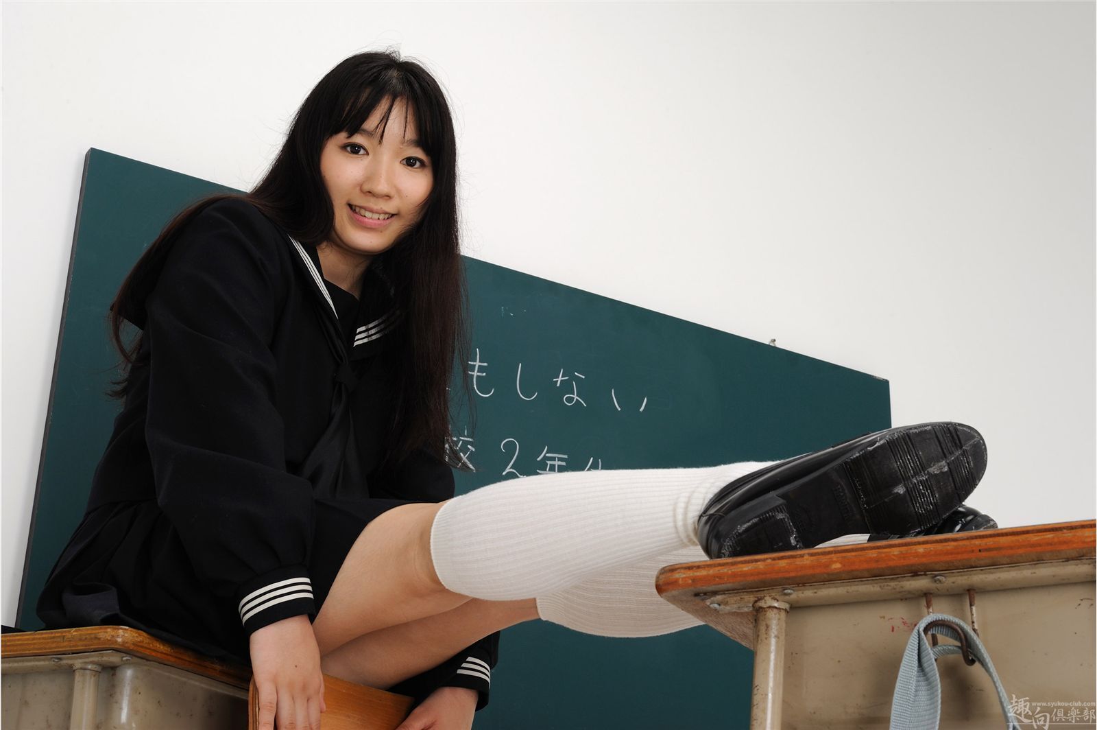 [Syukou-Club] 2012.11.12 制服少女フォト　韩国情色套图