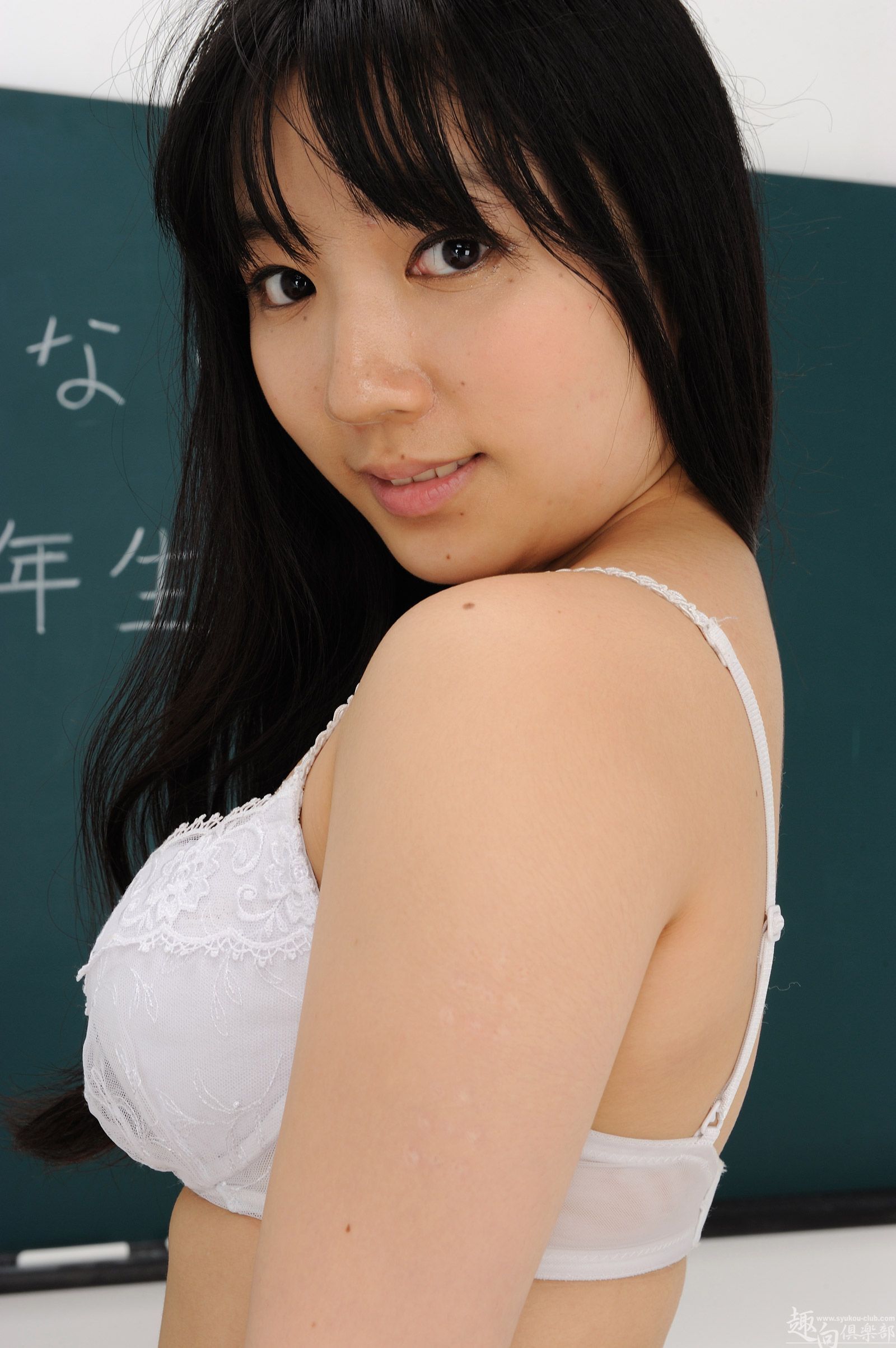 [Syukou-Club] 2012.11.12 制服少女フォト　韩国情色套图