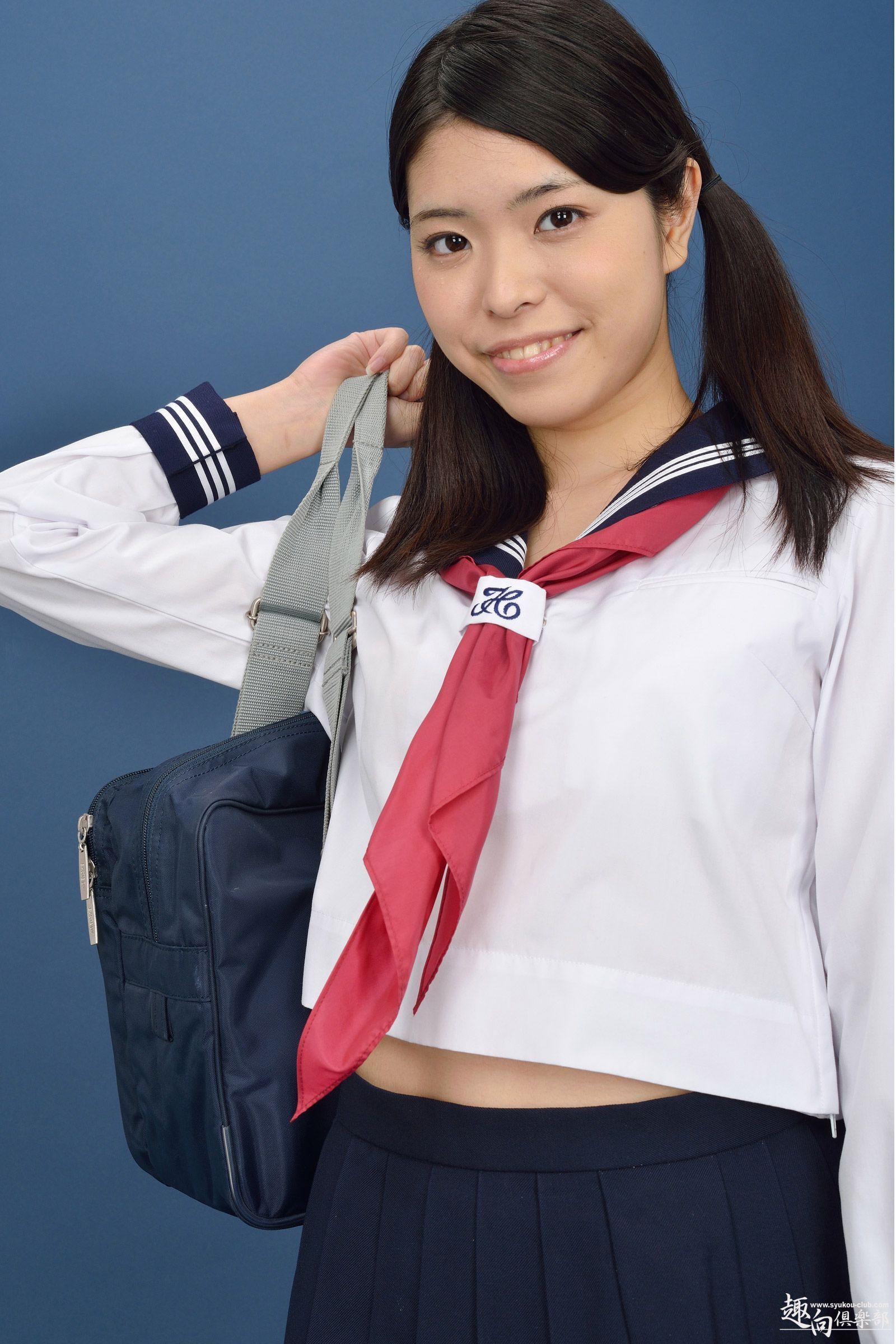 日本性感丝袜美女[Syukou-Club] 2013.01.04 自転車 渡里麻穇