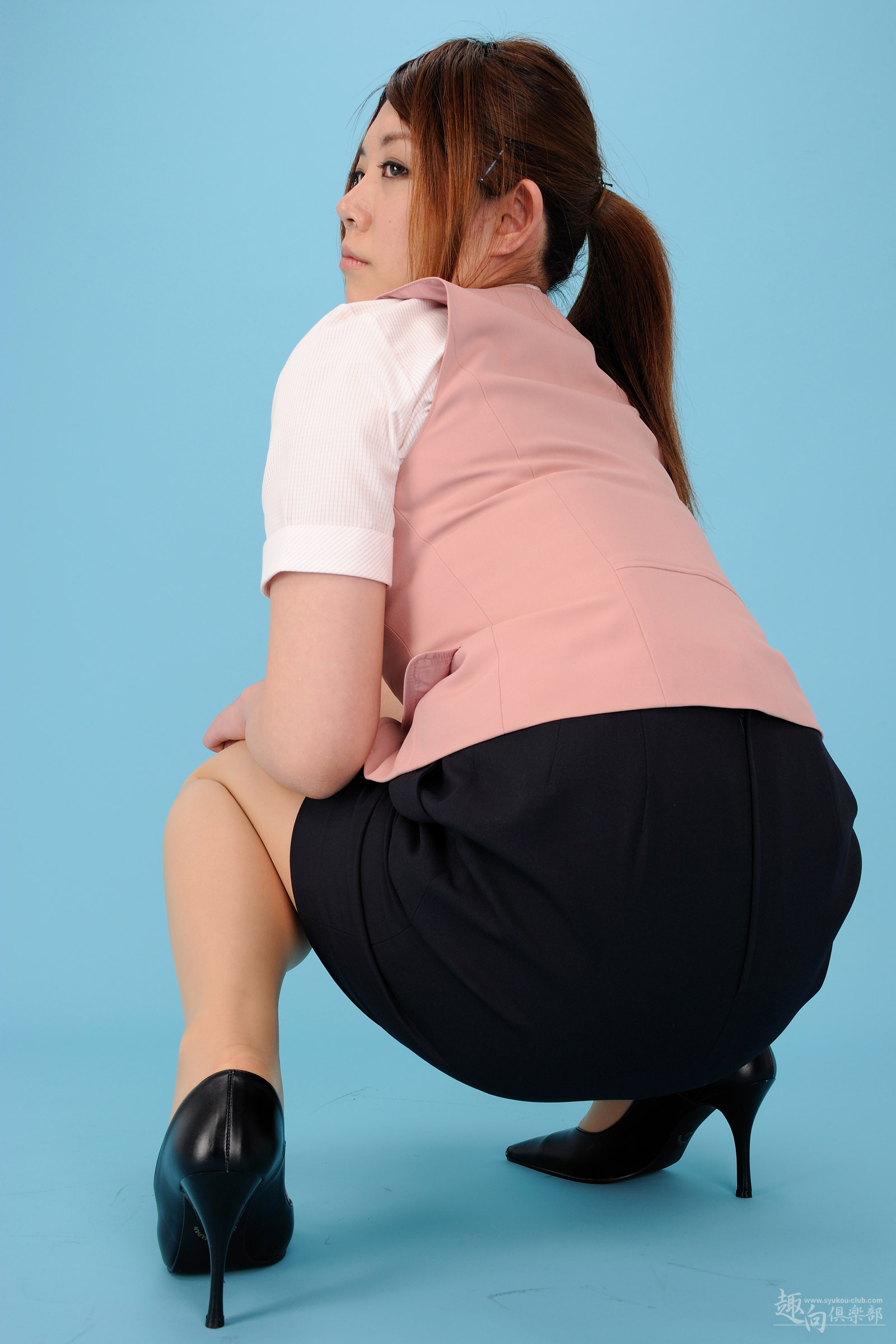 [Syukou-Club]七海あん  No.113 ミニスカOL倶楽部