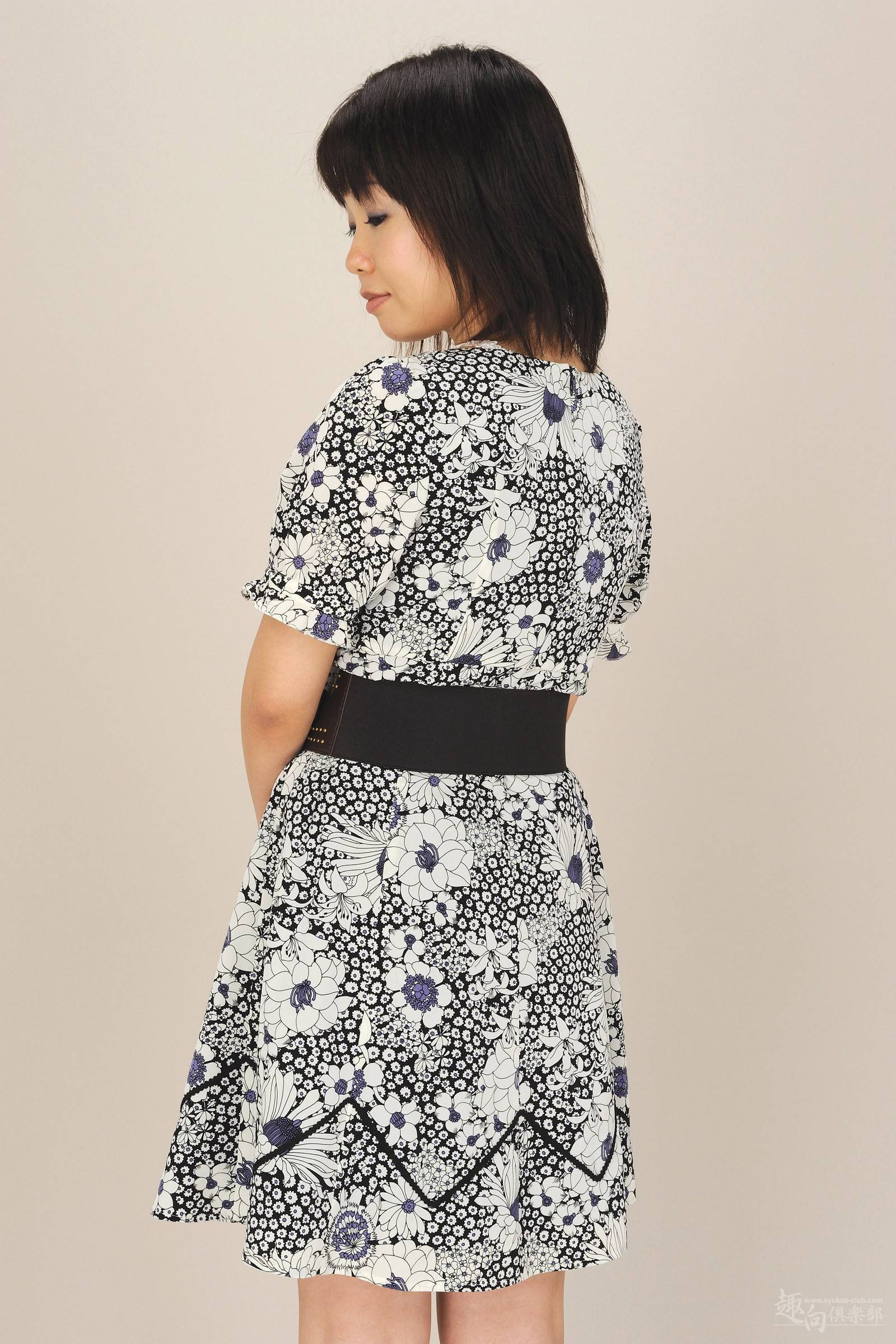 [Syukou-Club]  DigiGirl No.113 人妻ヌード 美咲藤子