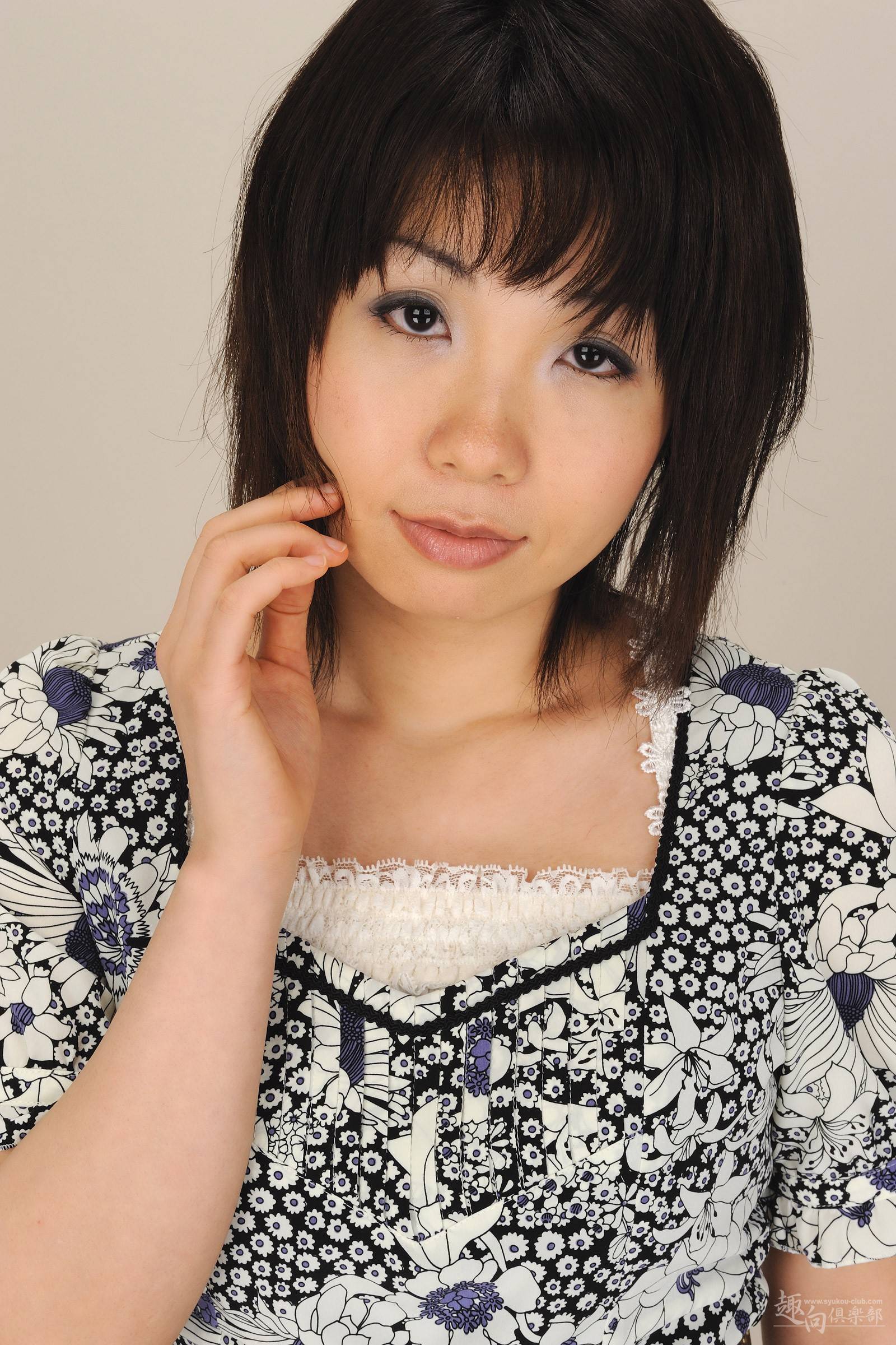 [Syukou-Club]  DigiGirl No.113 人妻ヌード 美咲藤子