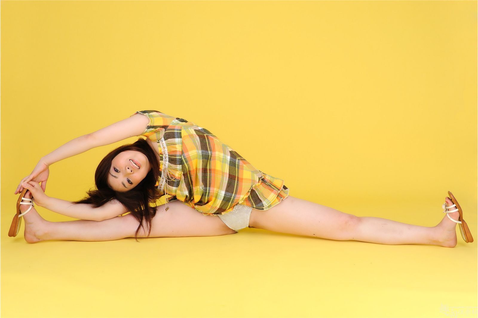 [Syukou-Club] 2013.04.09 软体美少女 速水诗织 日本av女优