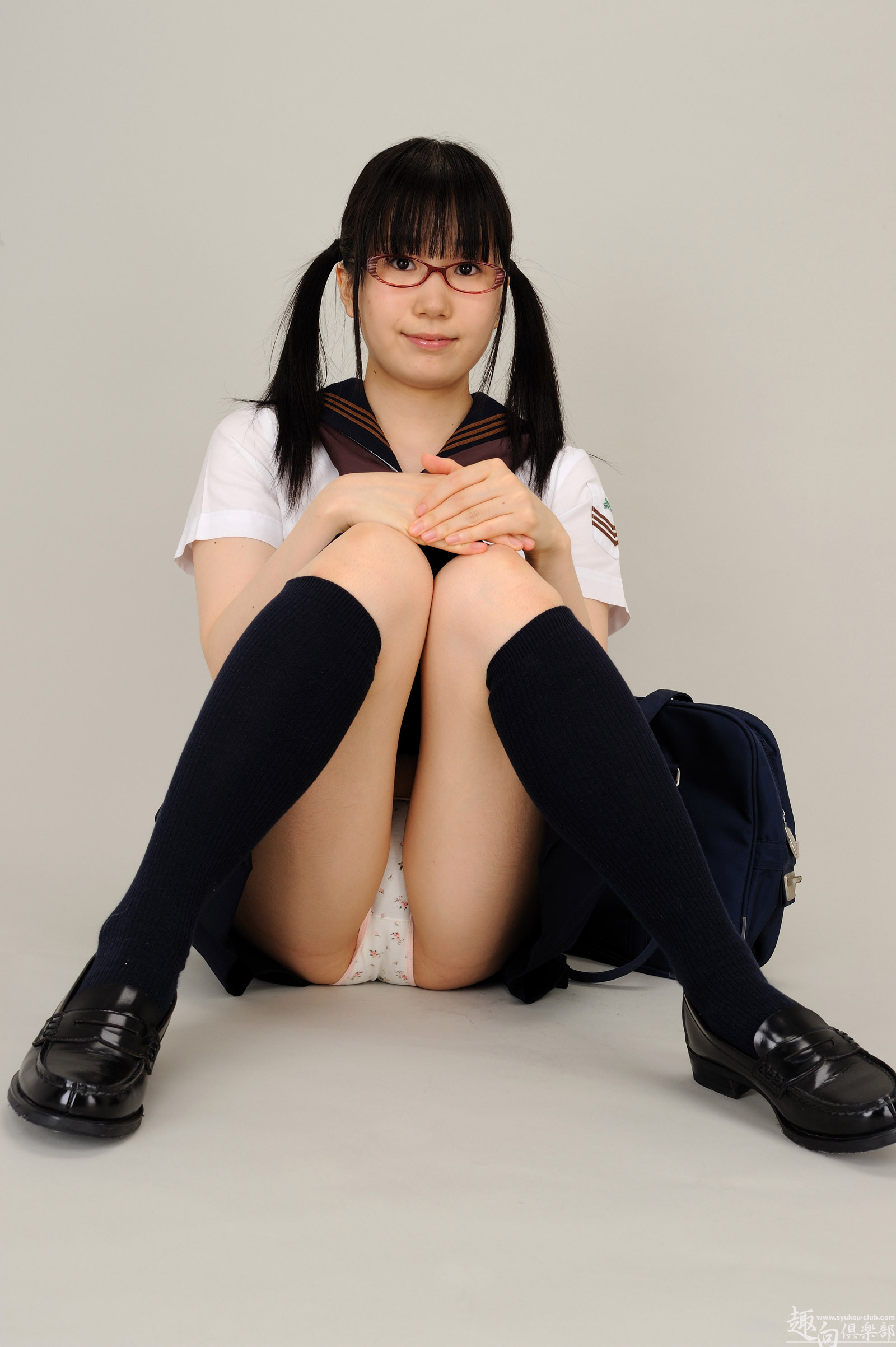 [Syukou-Club] 2013.05.22 制服少女15 仲上