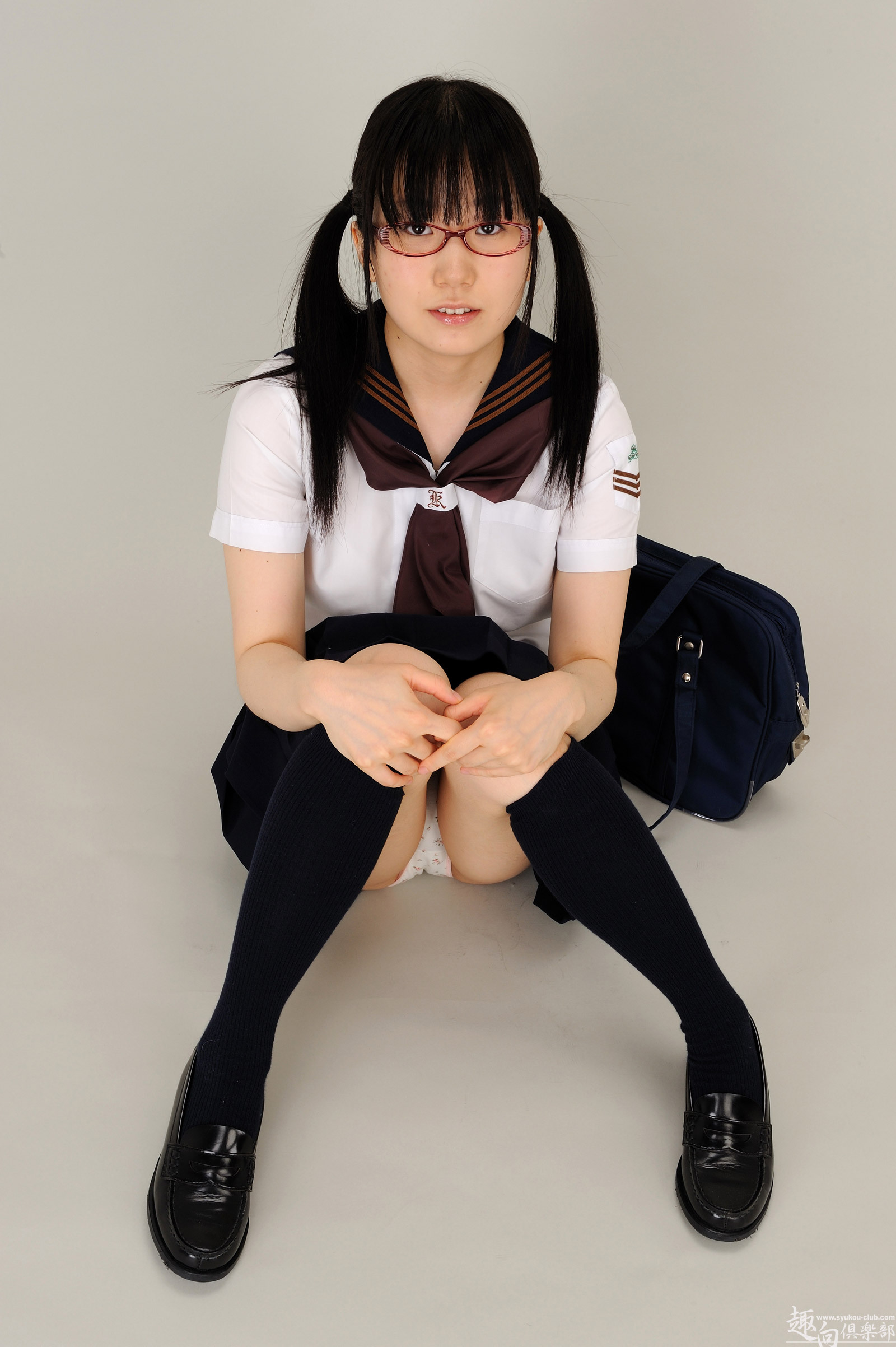 [Syukou-Club] 2013.05.22 制服少女15 仲上