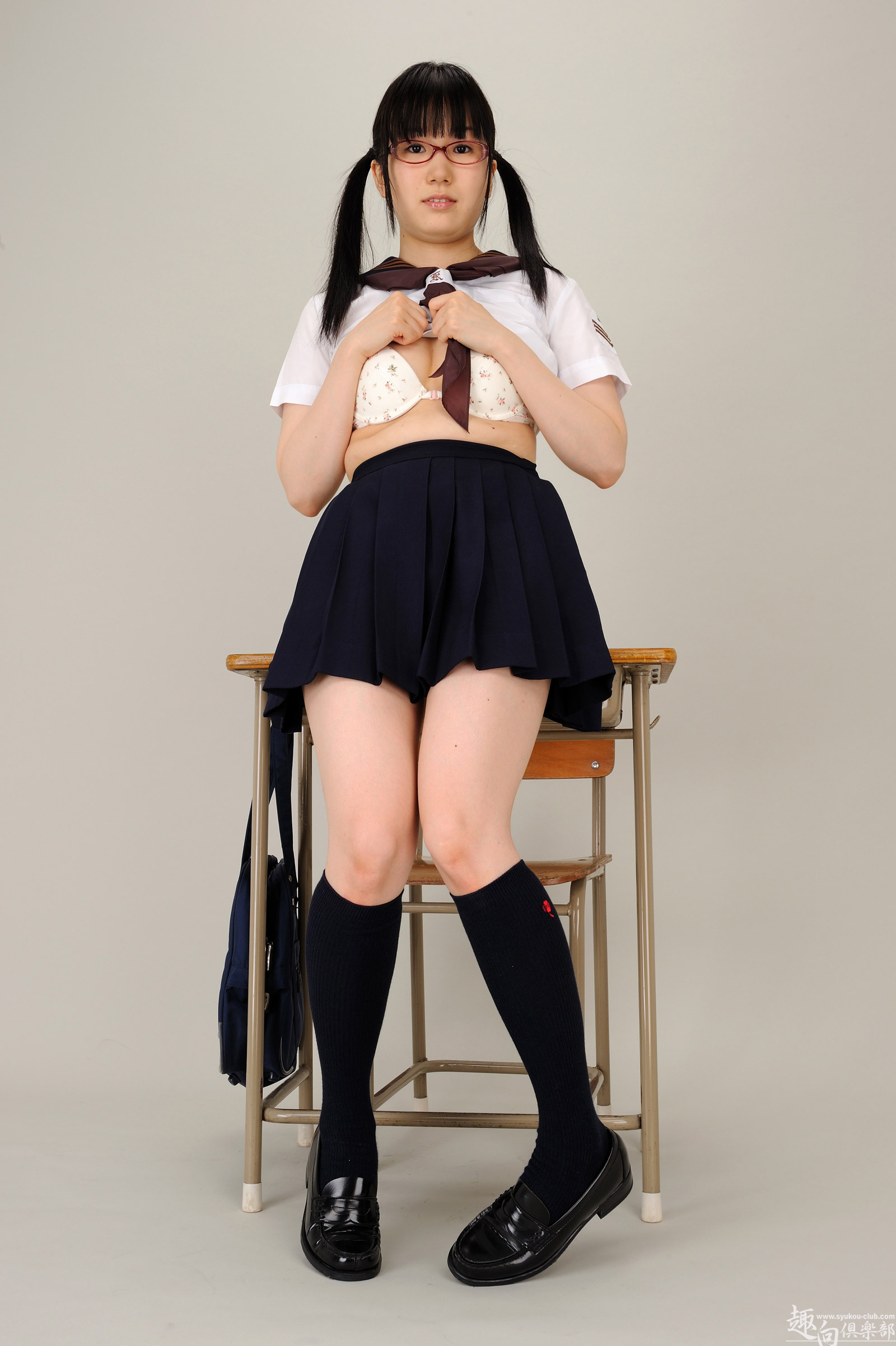 [Syukou-Club] 2013.05.22 制服少女15 仲上