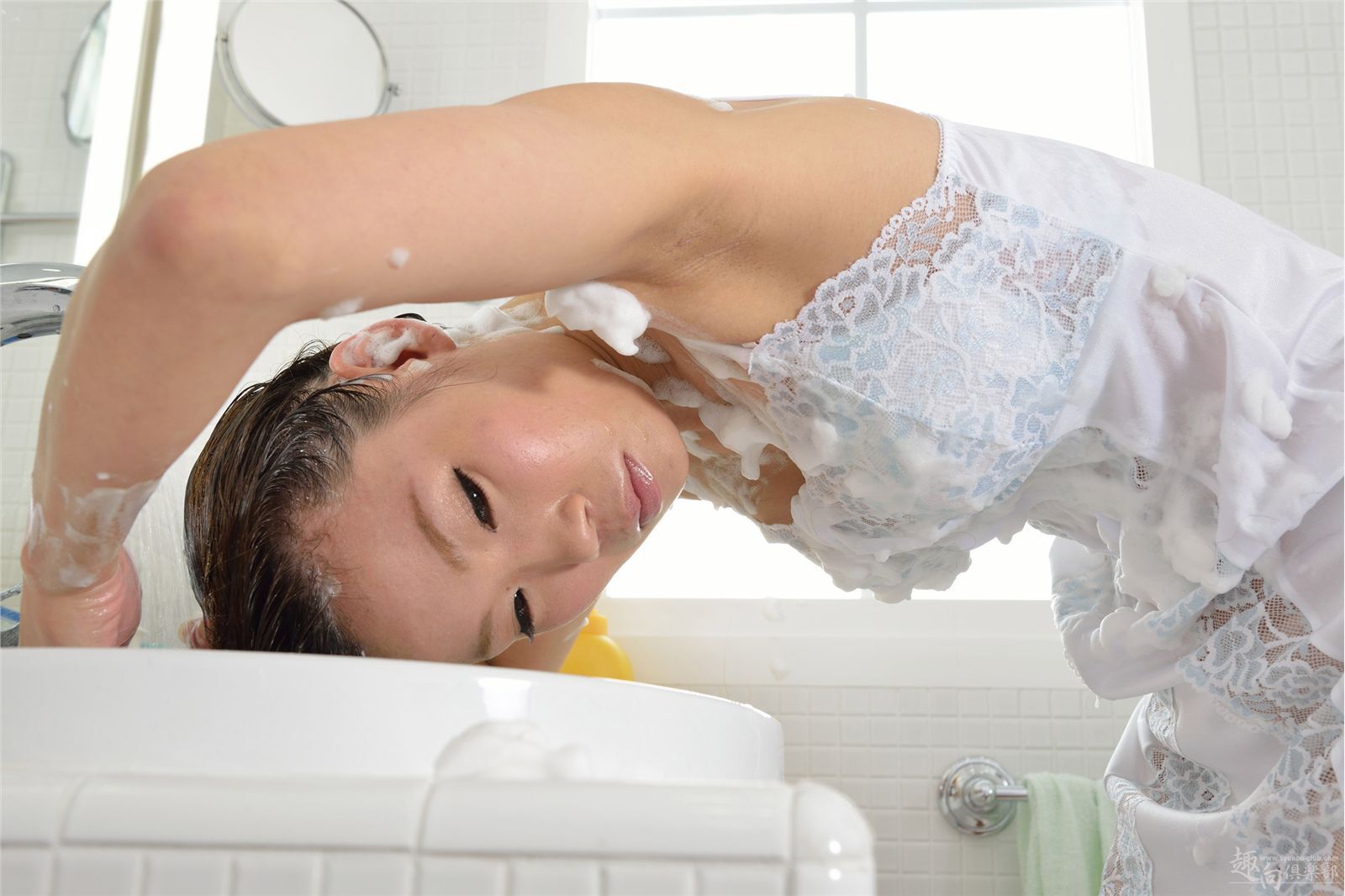 洗髪 真野  韩国美少女性感美女图片 [Syukou-Club] No.076
