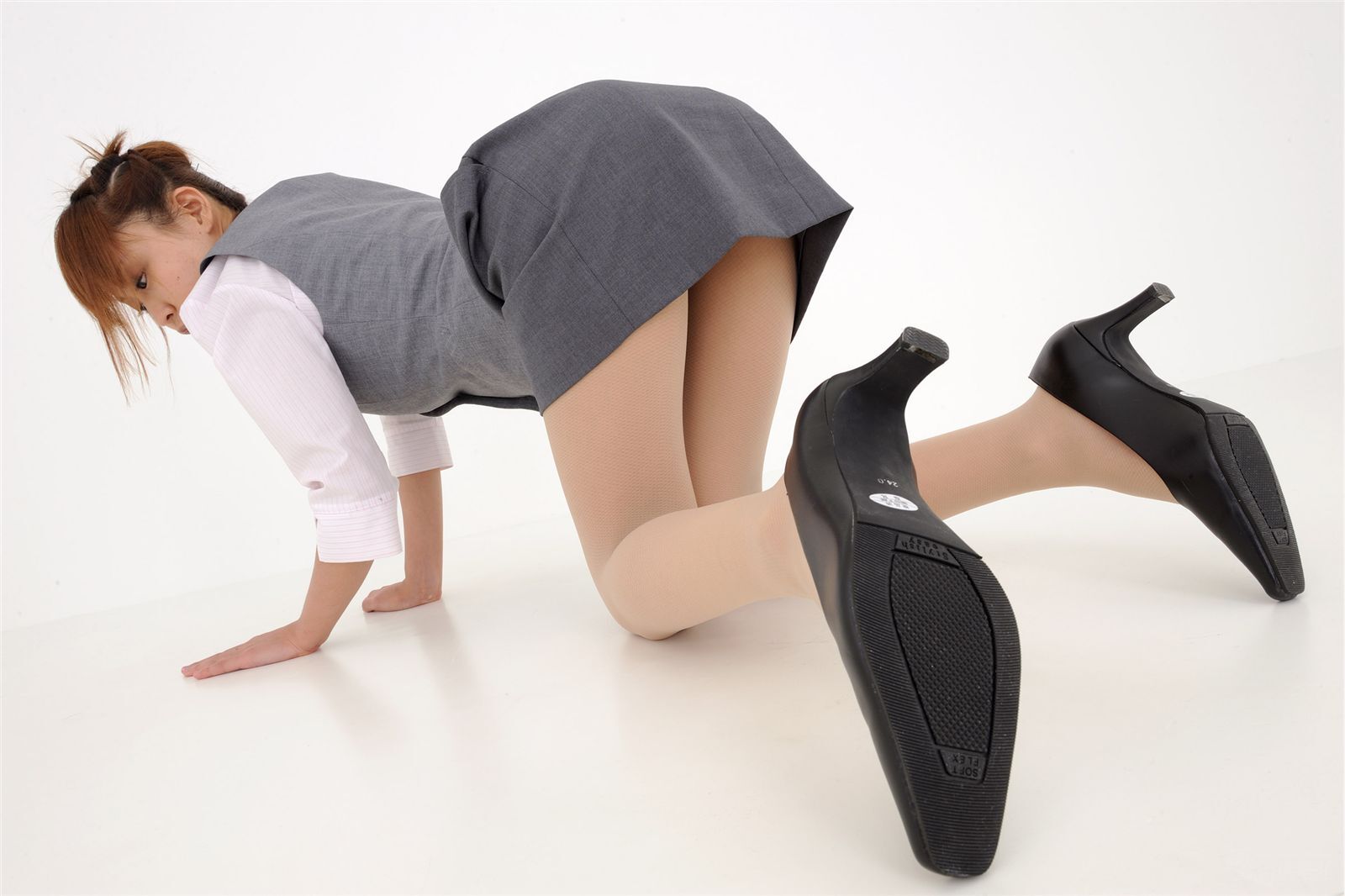 [Syukou-Club] 2013-10-03 No.147 ミニスカOL F乳美乳ヌード 小春