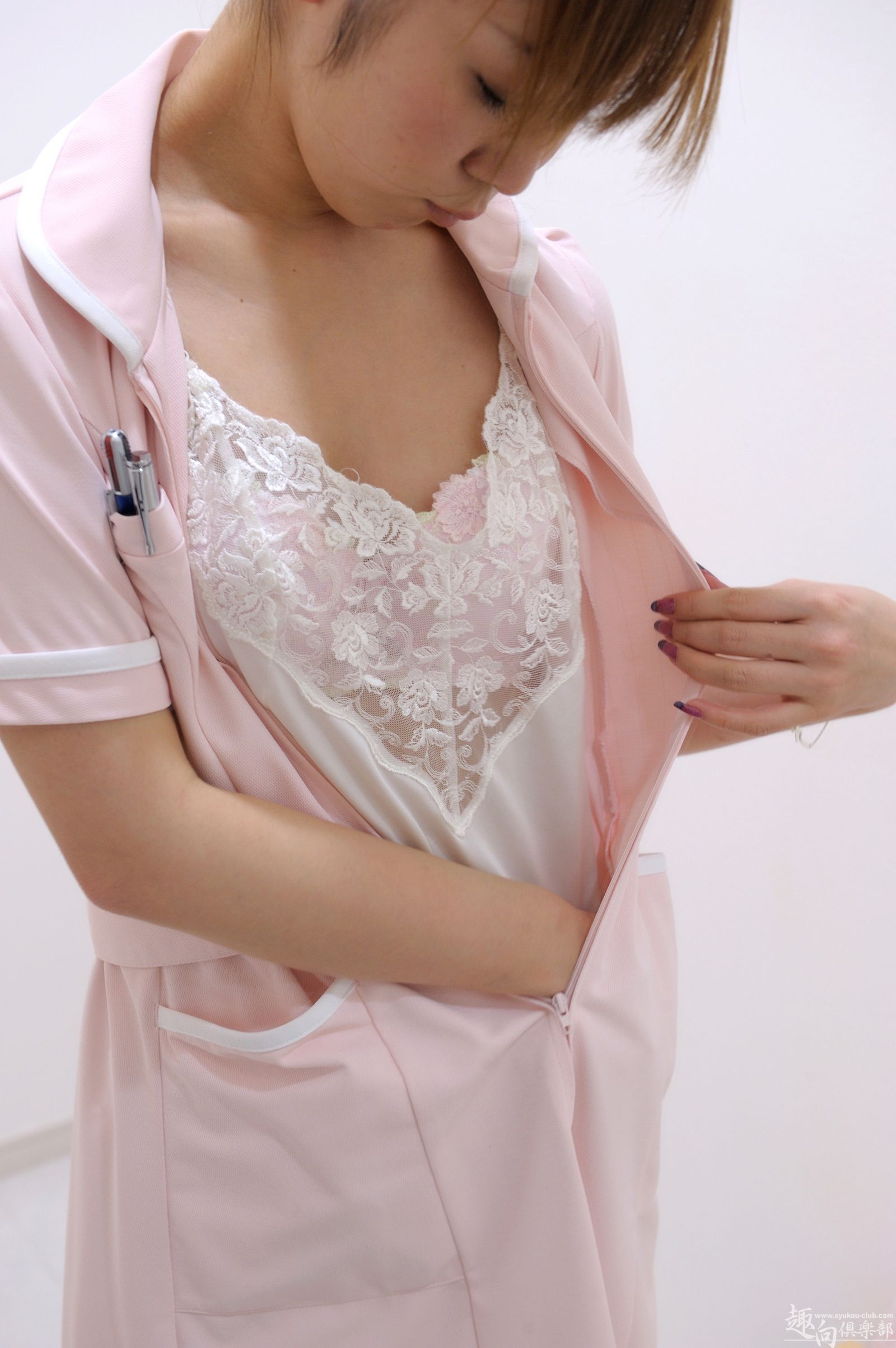 白衣丝袜美女脱换衣服  [趣向俱乐部]Syukou-Club