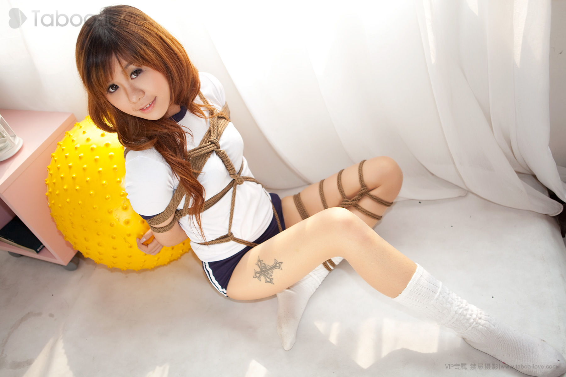 NO.076 陽光房內 的禁忌遊戲二 Apple 禁忌攝影繩藝