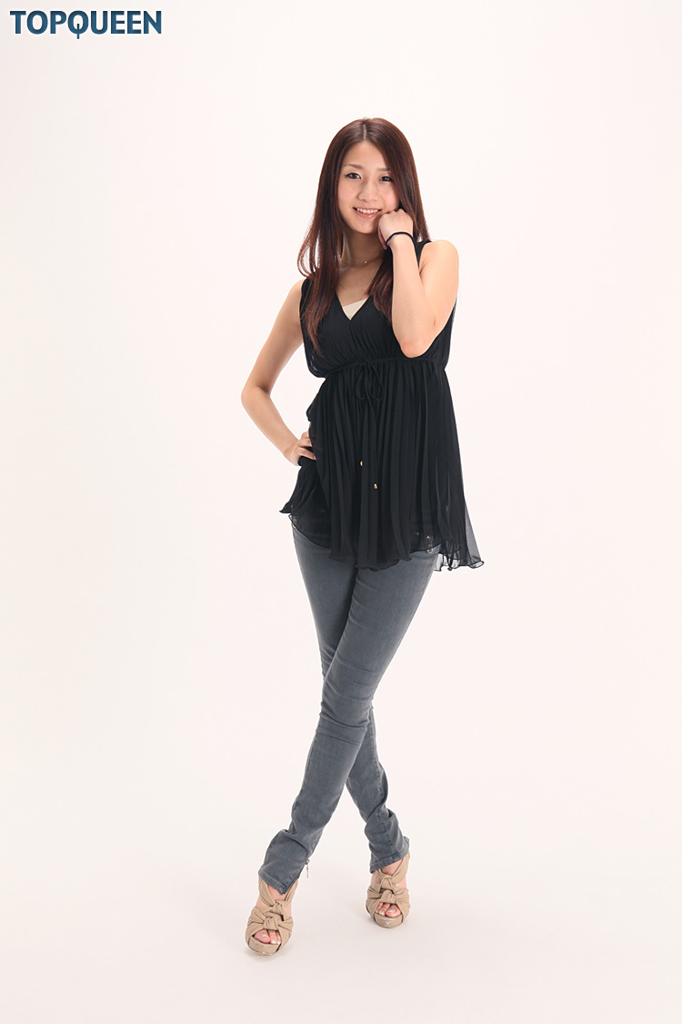 春菜めぐみ&高橋美咲@私服 [TopQueen] 20111021