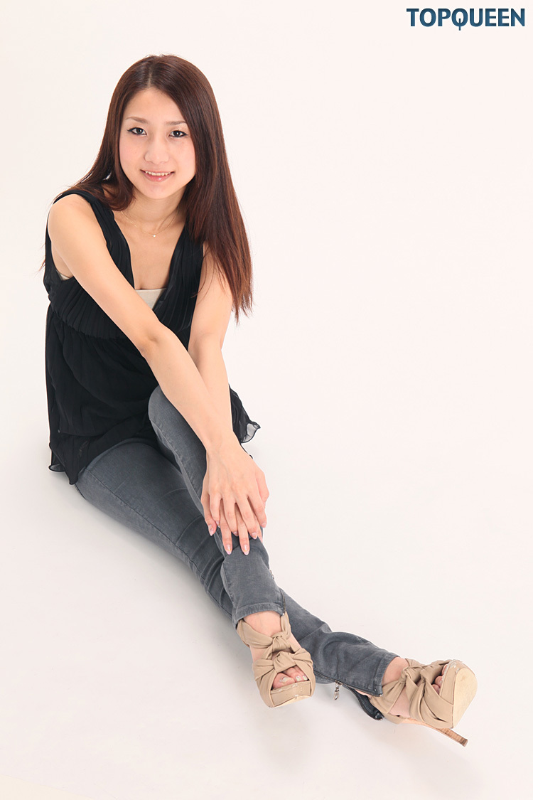 春菜めぐみ&高橋美咲@私服 [TopQueen] 20111021