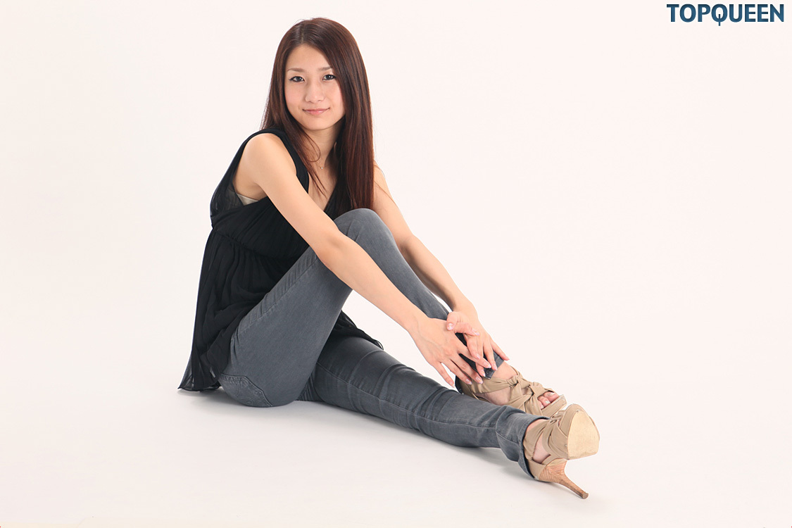 春菜めぐみ&高橋美咲@私服 [TopQueen] 20111021