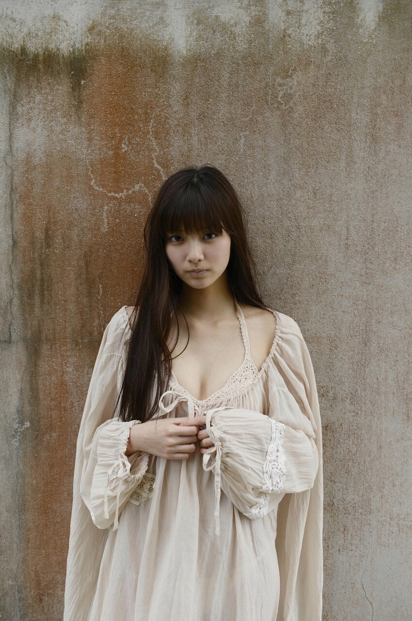 [WPB-net] No.157 新川優愛 スペシャル写真集