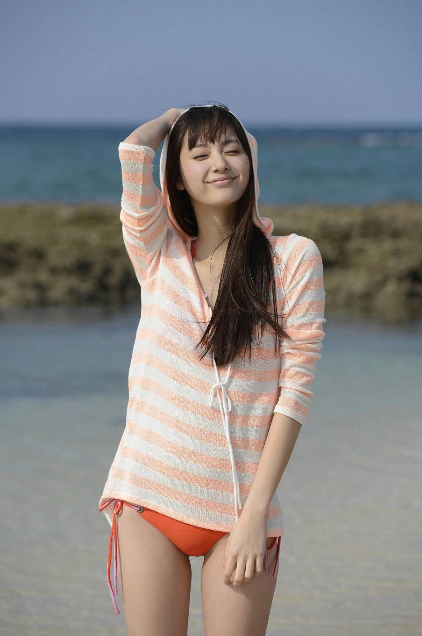 [WPB-net] No.157 新川優愛 スペシャル写真集