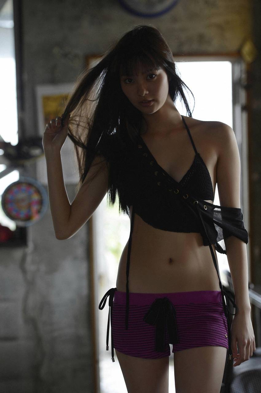 [WPB-net] No.157 新川優愛 スペシャル写真集