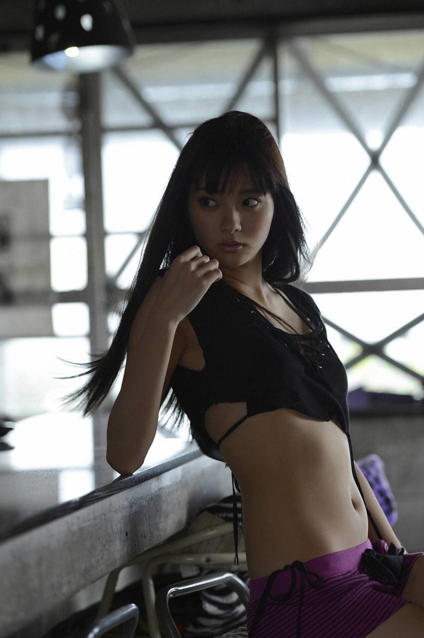 [WPB-net] No.157 新川優愛 スペシャル写真集