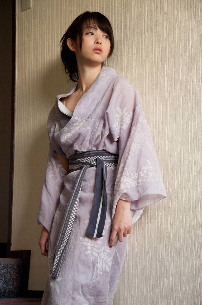 Mayuko Iwasa 岩佐真悠子 スペシャル写真集 WPB-net