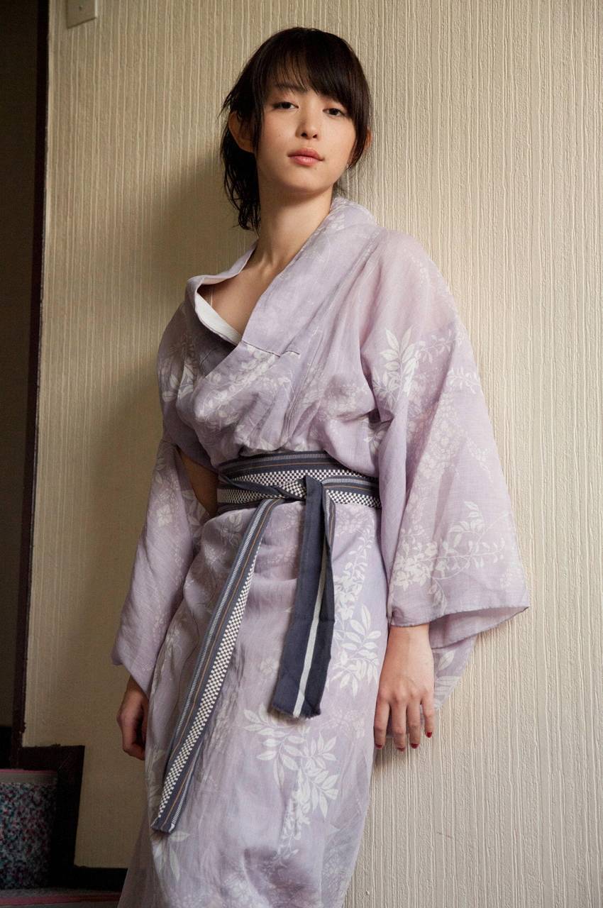 Mayuko Iwasa 岩佐真悠子 スペシャル写真集 WPB-net