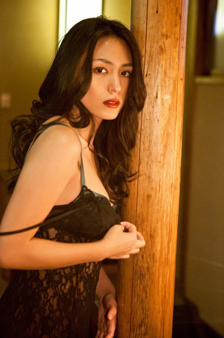 EX10 Yukie Kawamura 川村 ゆきえ  WPB-net