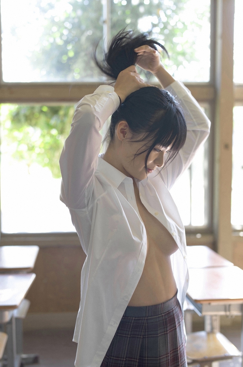 星名美津紀 – 美少女の制服の中　[WPB-net] No.151　日本女优写真