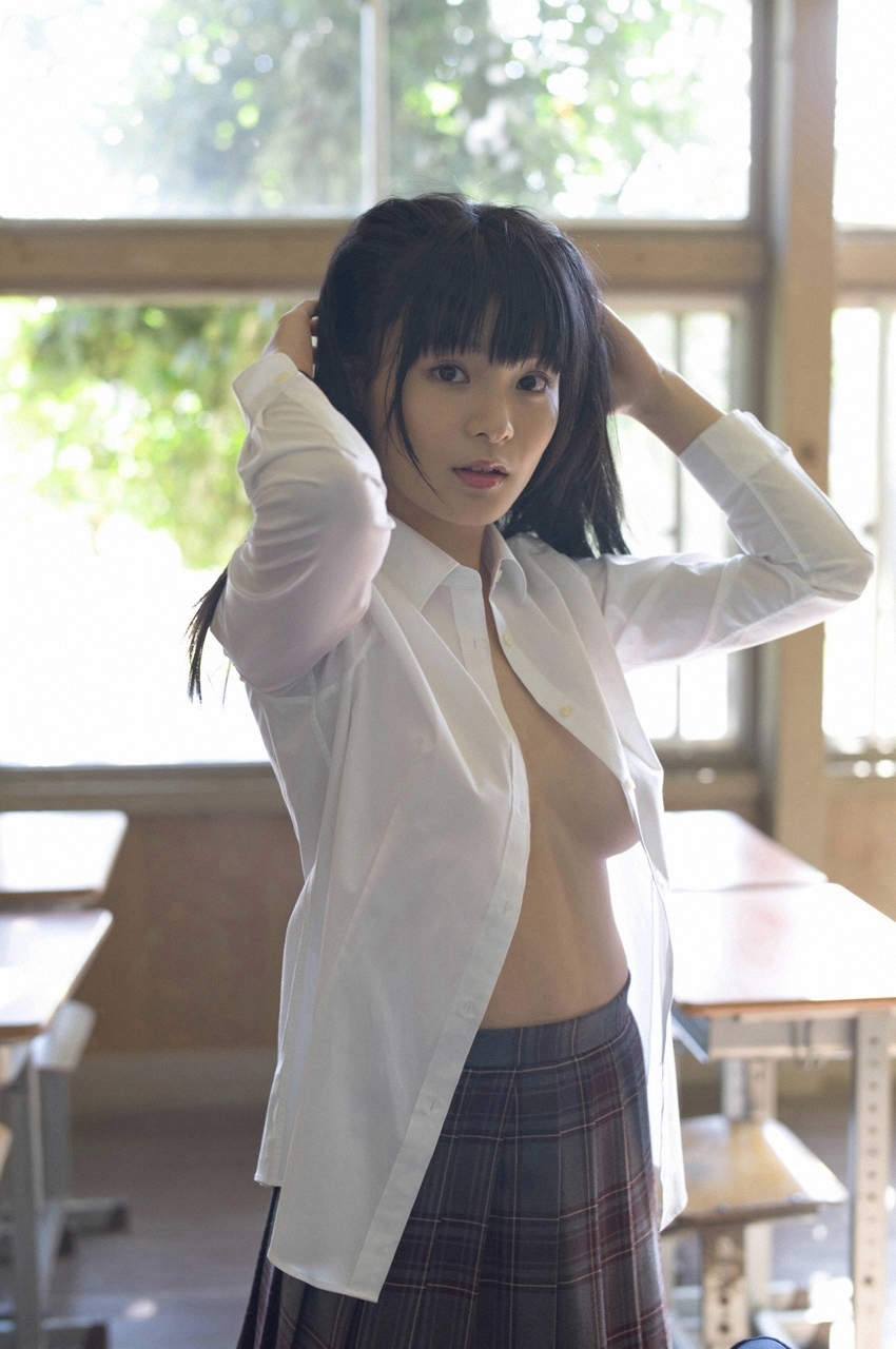 星名美津紀 – 美少女の制服の中　[WPB-net] No.151　日本女优写真