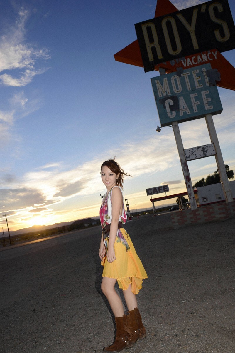 [Wanibooks]  No.106 山本梓 week1  性感美女写真