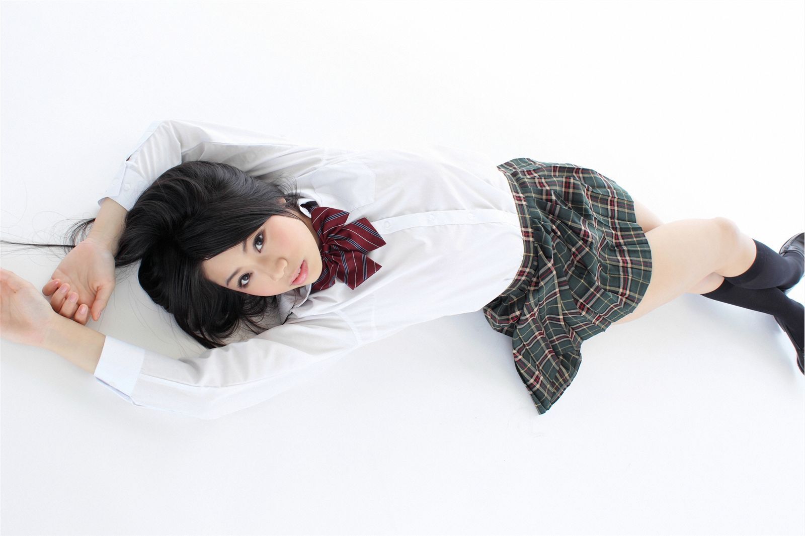 鈴木ふみ奈『Hカップのグラビア女王入学！』 [Ysweb]Vol.395