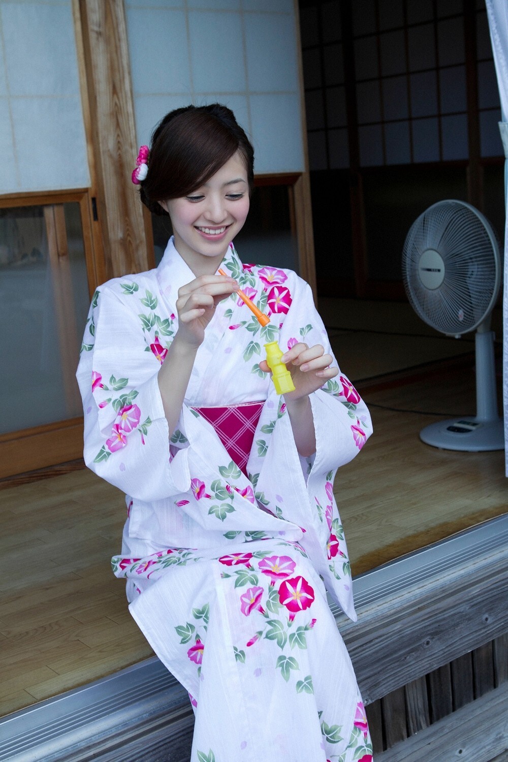 逢沢りな『想い出の夏』 [YS Web] Vol.426 Rina Aizawa