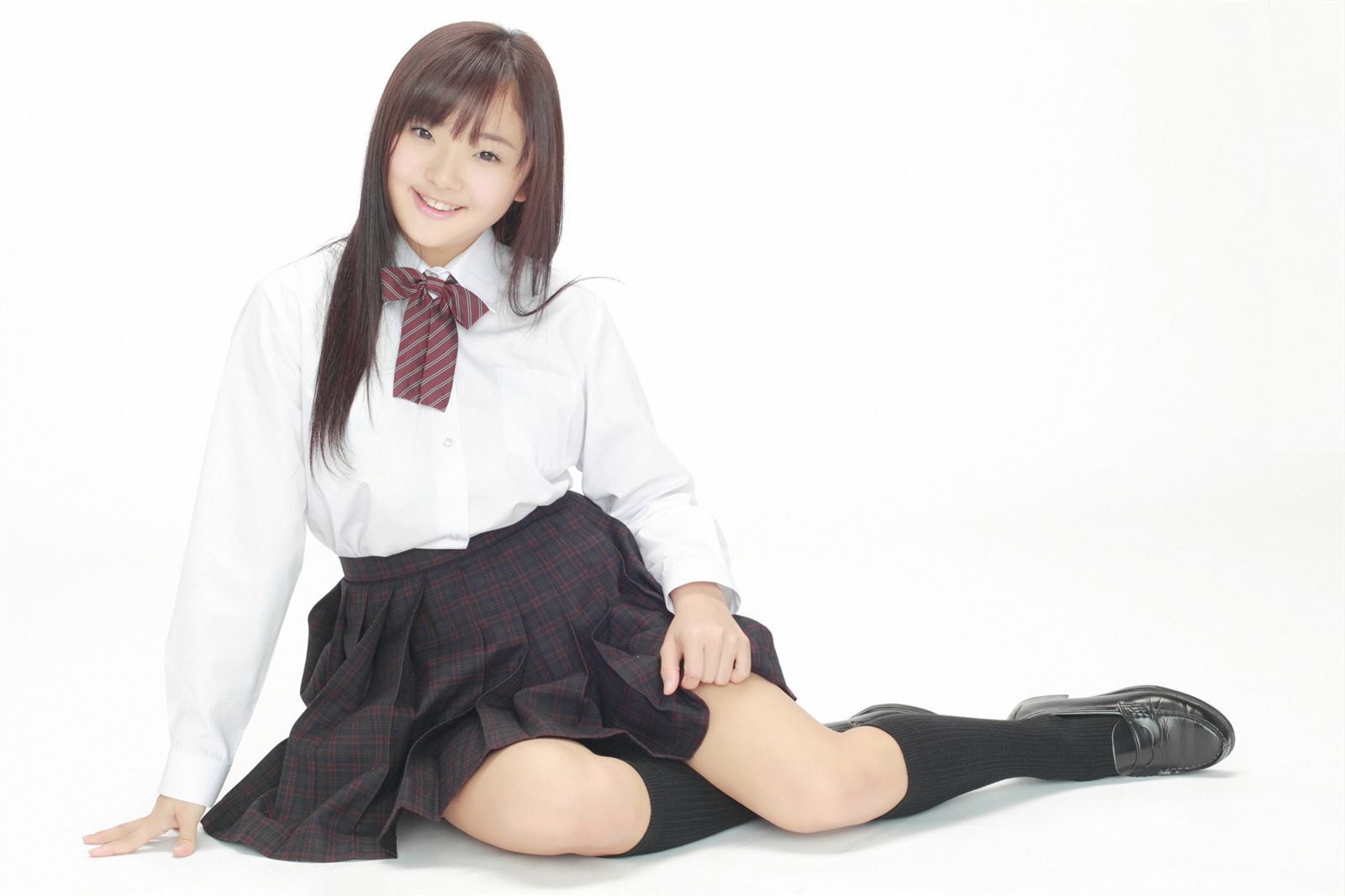 [YS-Web] Vol.551 Niina Aizawa 愛沢新菜 - ちっちゃおっきい美少女入学！