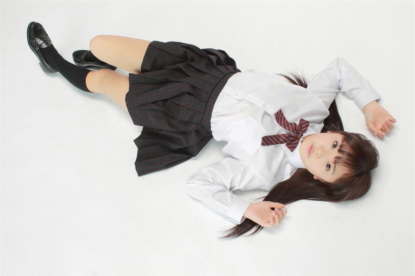 [YS-Web] Vol.551 Niina Aizawa 愛沢新菜 - ちっちゃおっきい美少女入学！